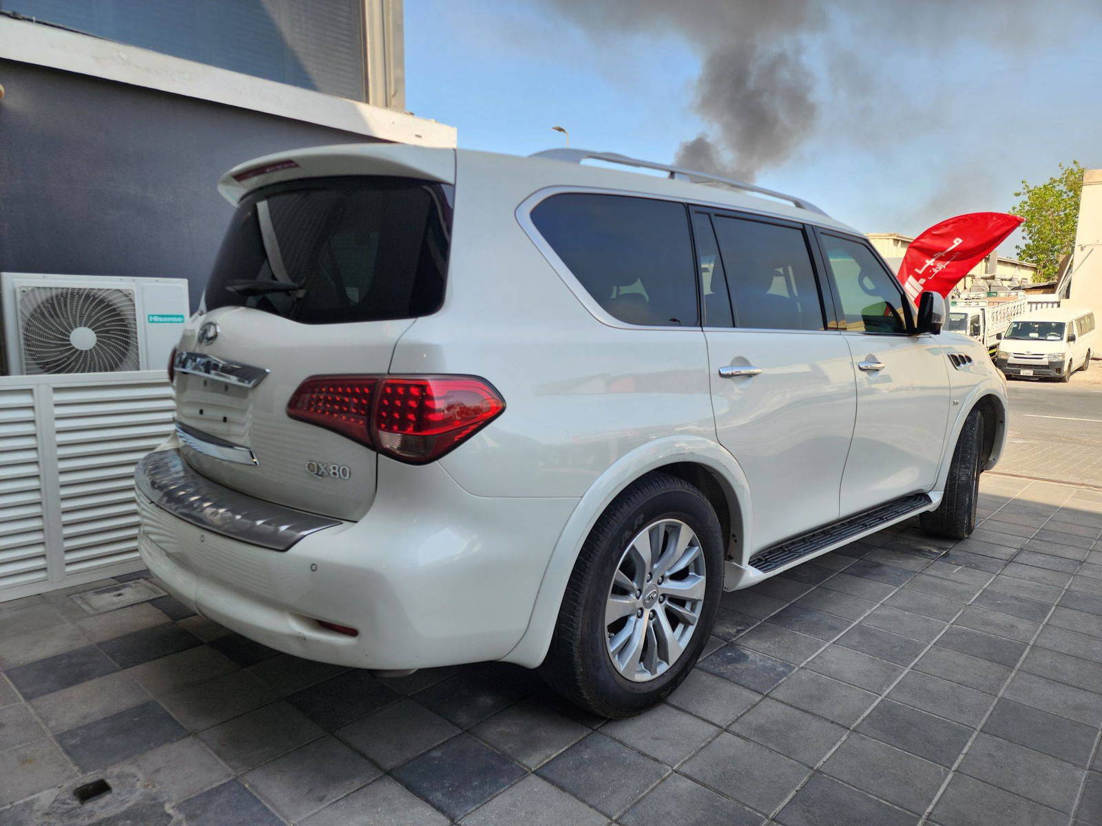 2016 INFINITI QX80 — 181153 Miles — Lot 1177167 — Souq - Marhaba Auctions Used Cars - Image 5