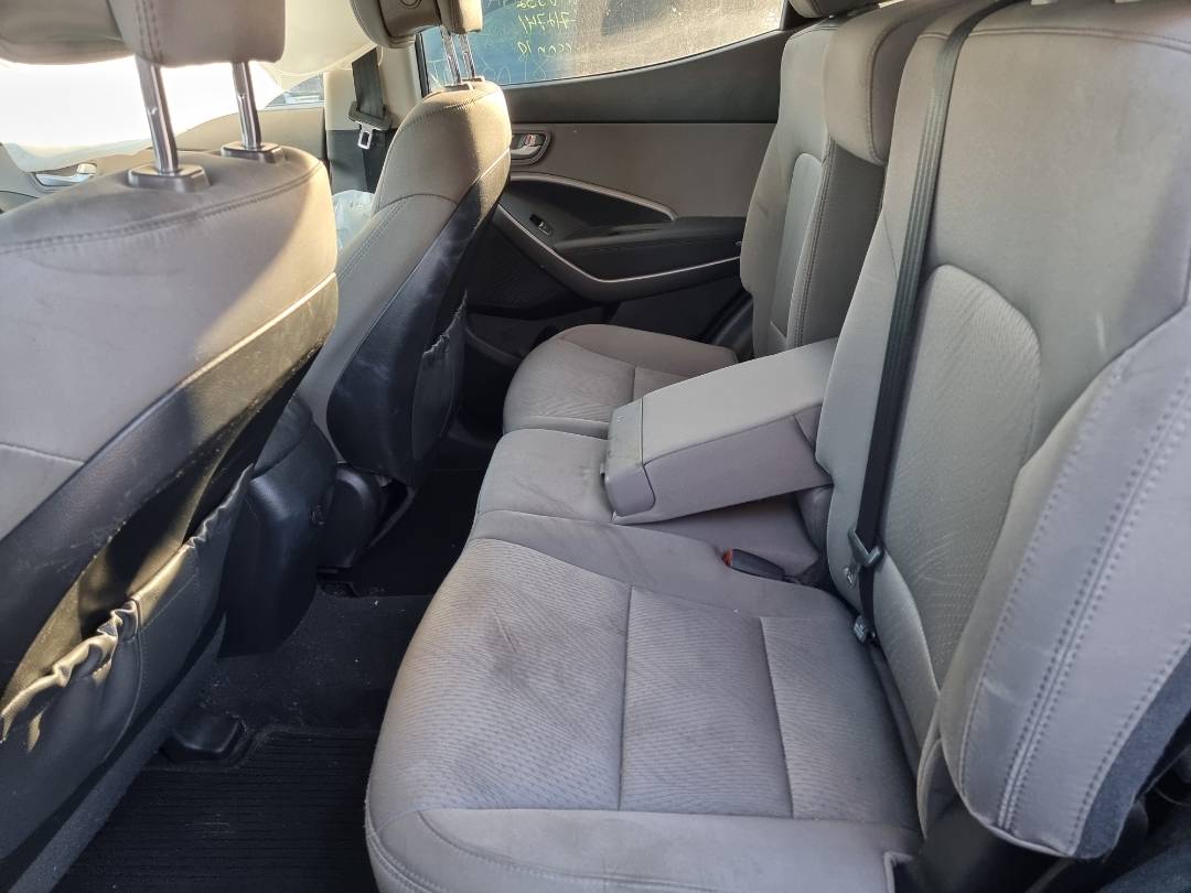 2016 HYUNDAI SANTA FE — 152967 Miles — Lot 124578 — Souq - Marhaba Auctions Used Cars - Image 6