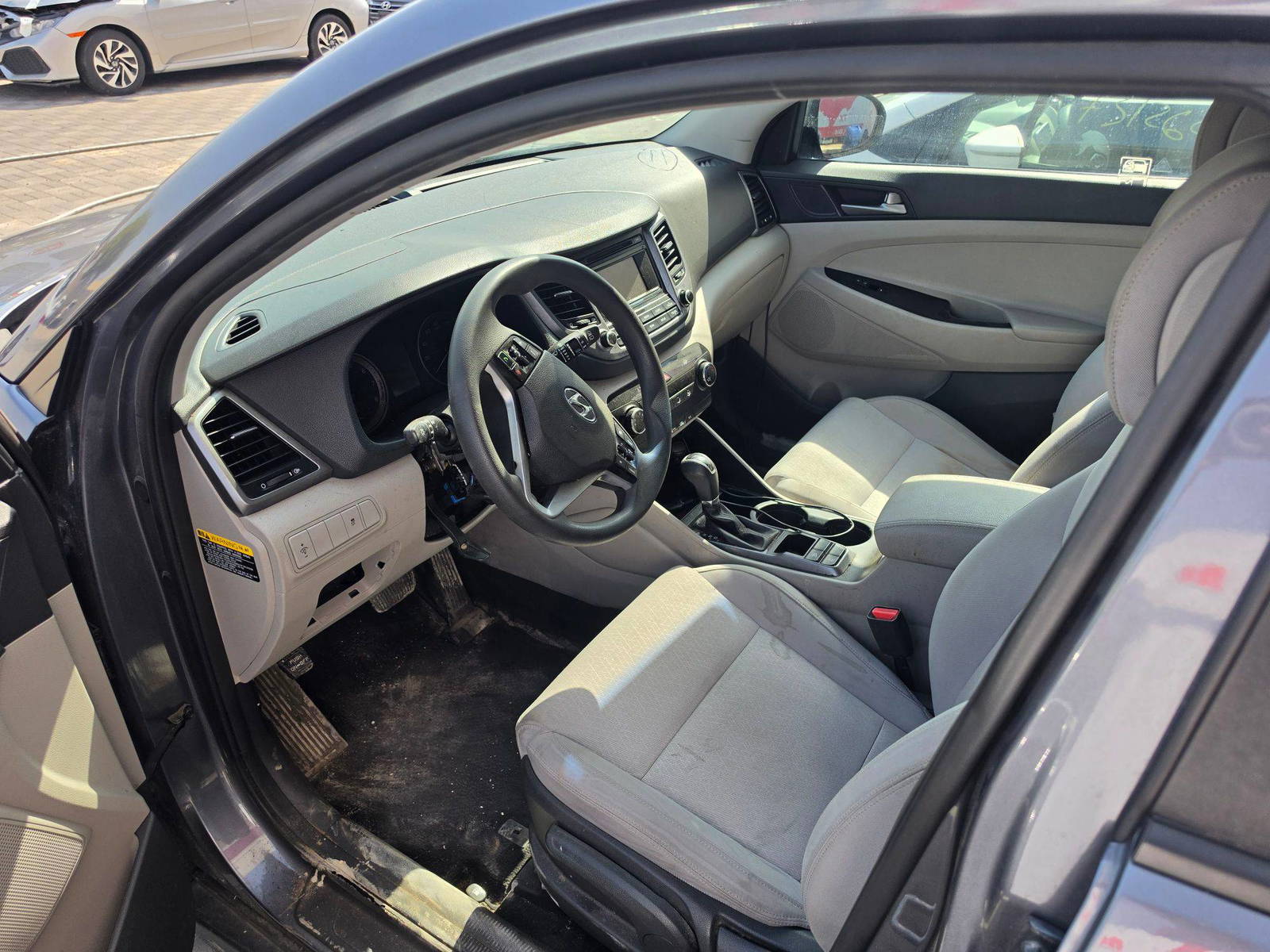 HYUNDAI TUCSON 2018 - Marhaba Auction Used Cars - Image 8