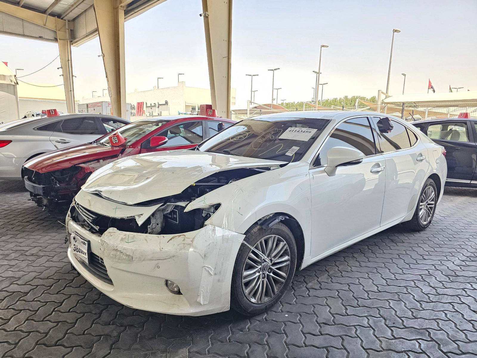 2014 LEXUS ES 350 — 141039 Miles — Lot 0E2148719 — Souq - Marhaba Auctions Used Cars - Image 5