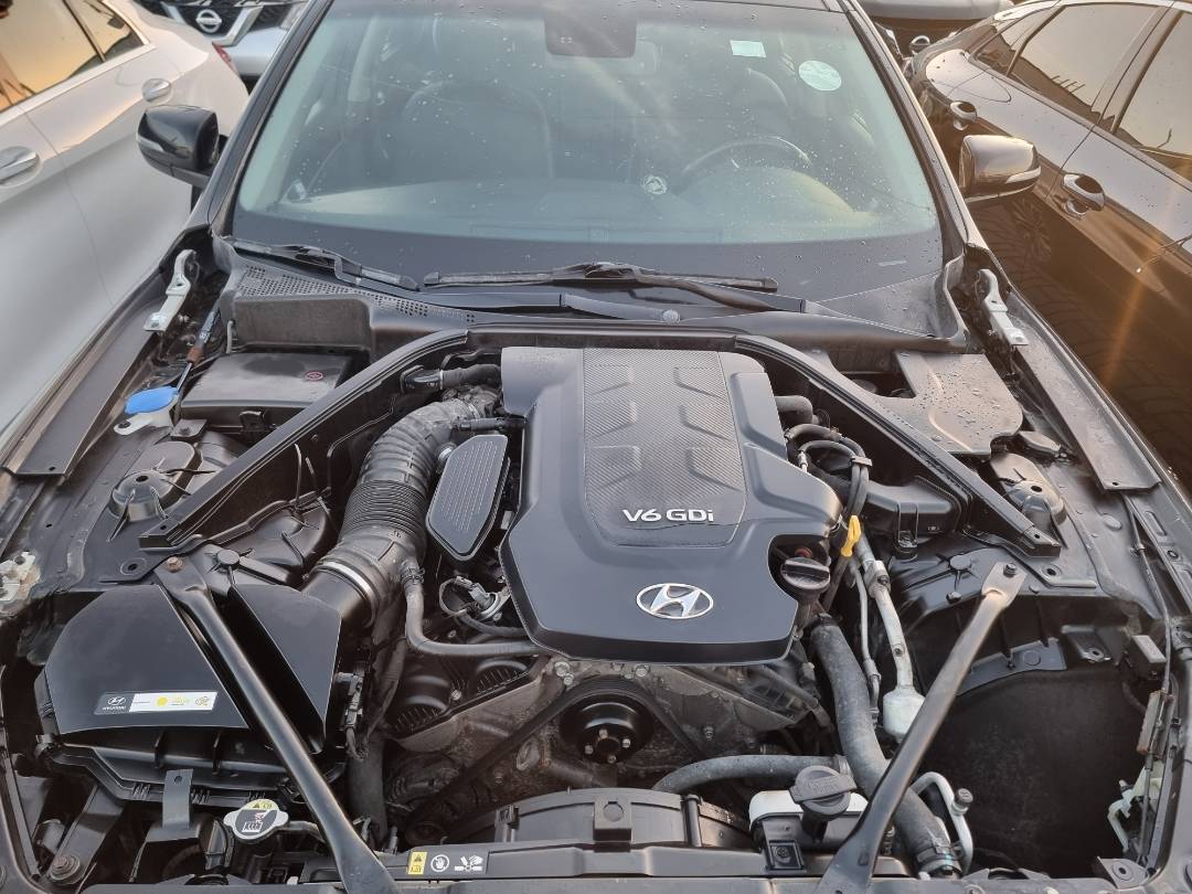 2015 HYUNDAI GENESIS — 184509 Miles — Lot U018111 — Souq - Marhaba Auctions Used Cars - Image 22