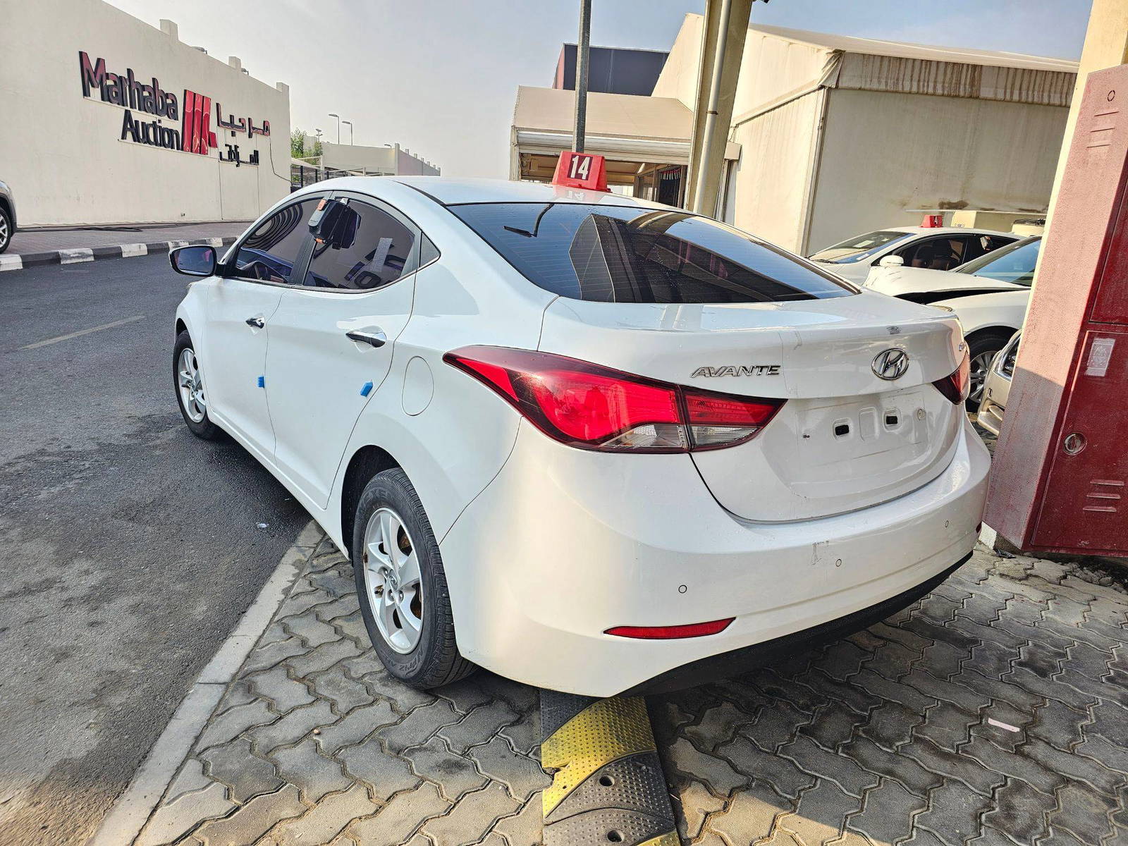 2016 HYUNDAI AVANTE — 153664 KM — Lot GU630524 — Souq - Marhaba Auctions Used Cars - Image 5