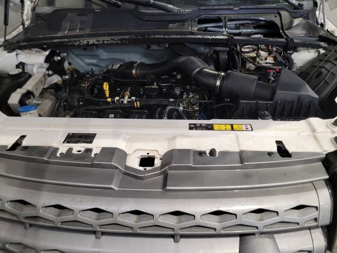 LAND ROVER RANGE ROVER EVOQUE PURE PLUS 2014 - Marhaba Auction Used Cars - Image 12