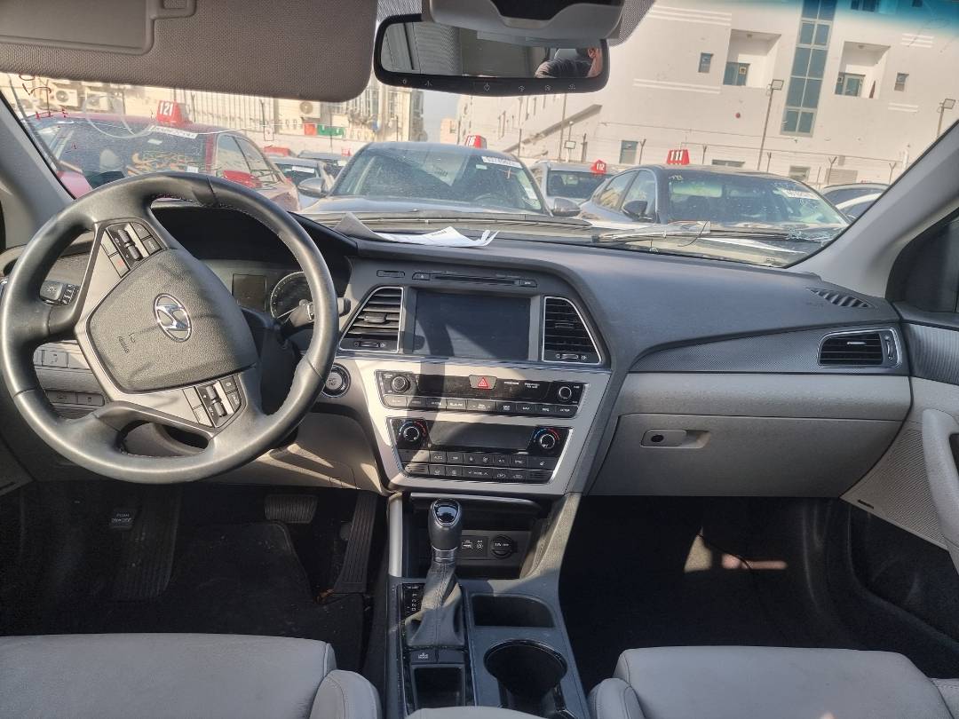 2015 HYUNDAI SONATA — 60444 Miles — Lot 067664 — Ind. 12 - Marhaba Auctions Used Cars - Image 8