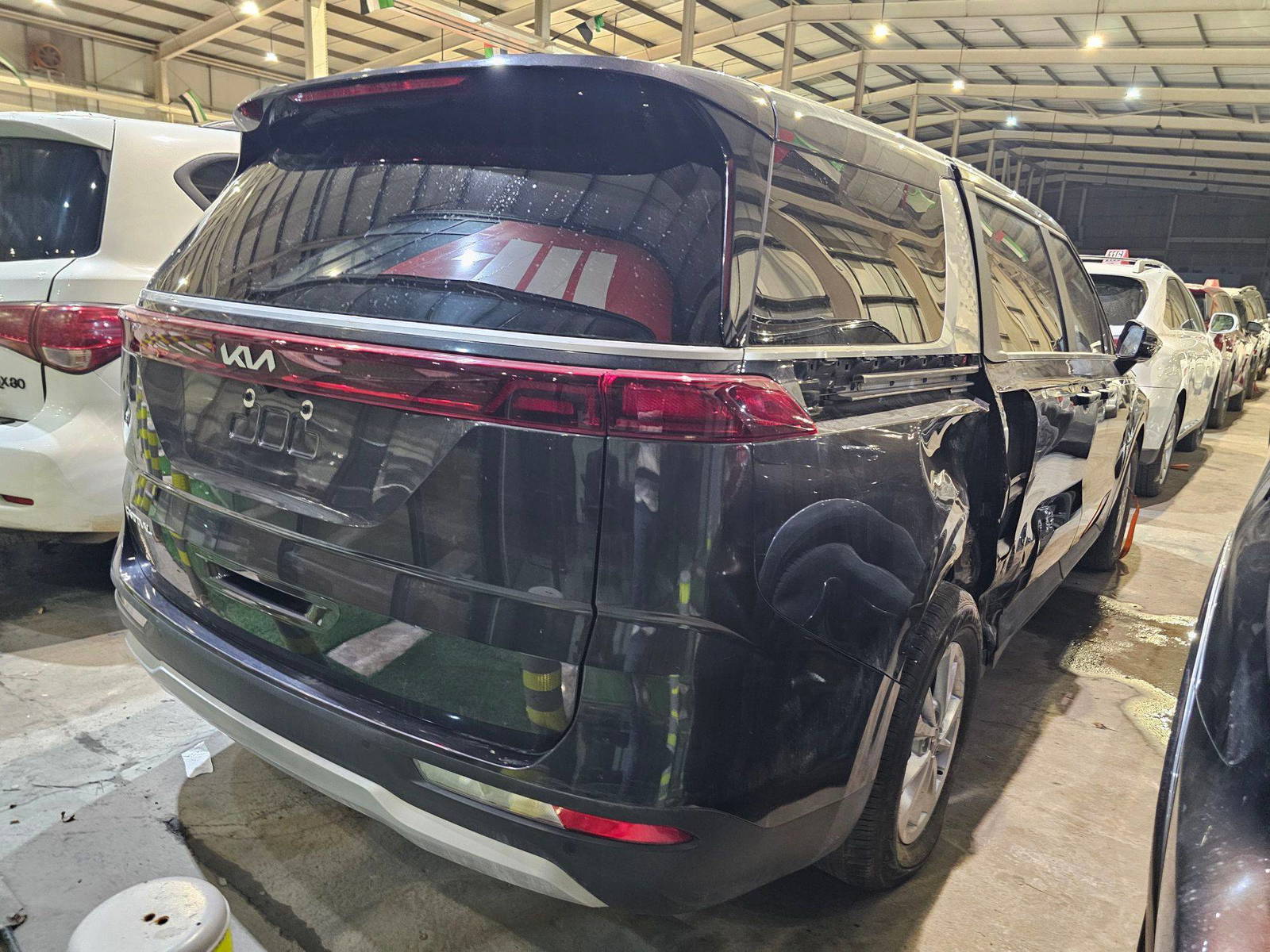 KIA CARNIVAL LX 2023 - Marhaba Auction Used Cars - Image 4