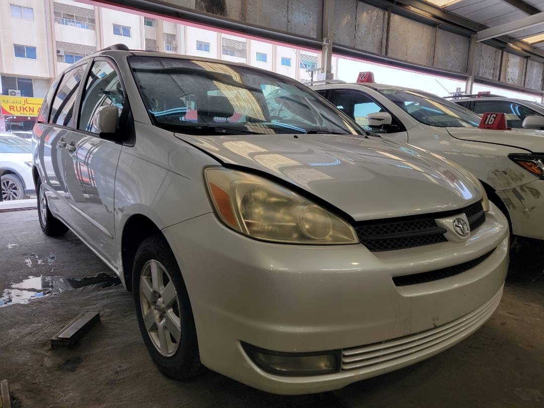 2004 TOYOTA SIENNA — 223253 Miles — Lot 36845913 — Main - Marhaba Auctions Used Cars - Image 4