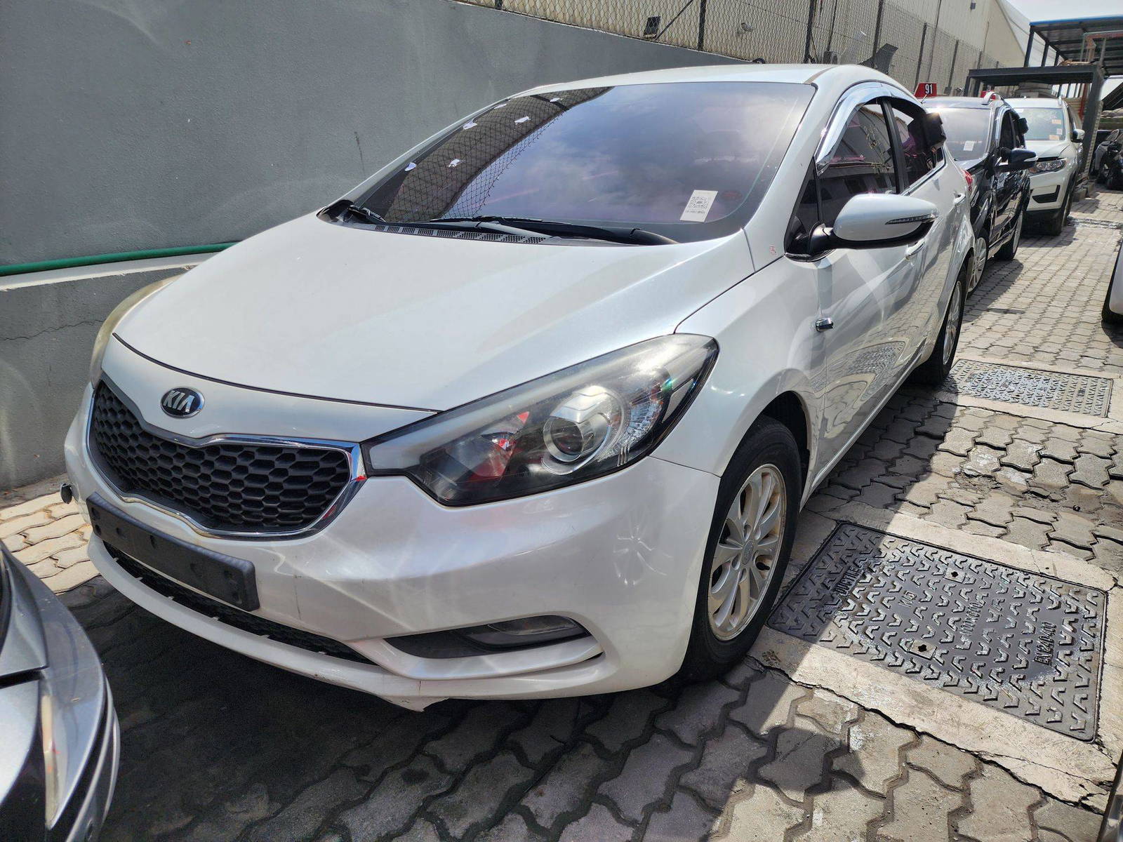 2015 KIA K3 — 152711 KM — Lot 880254 — Al Quoz - Marhaba Auctions Used Cars - Image 5
