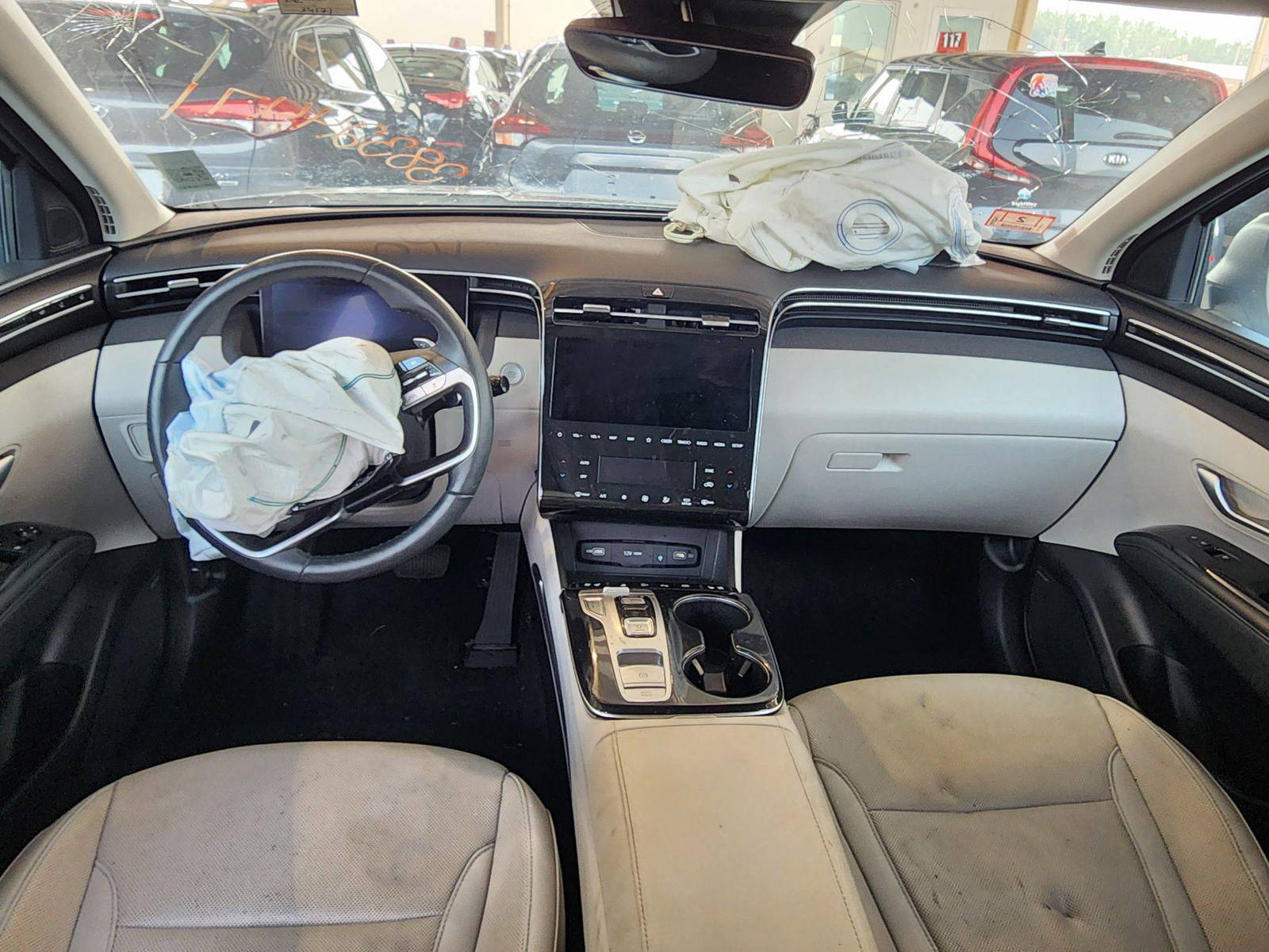 2022 HYUNDAI TUCSON — 34171 Miles — Lot 38324471 — Souq - Marhaba Auctions Used Cars - Image 7