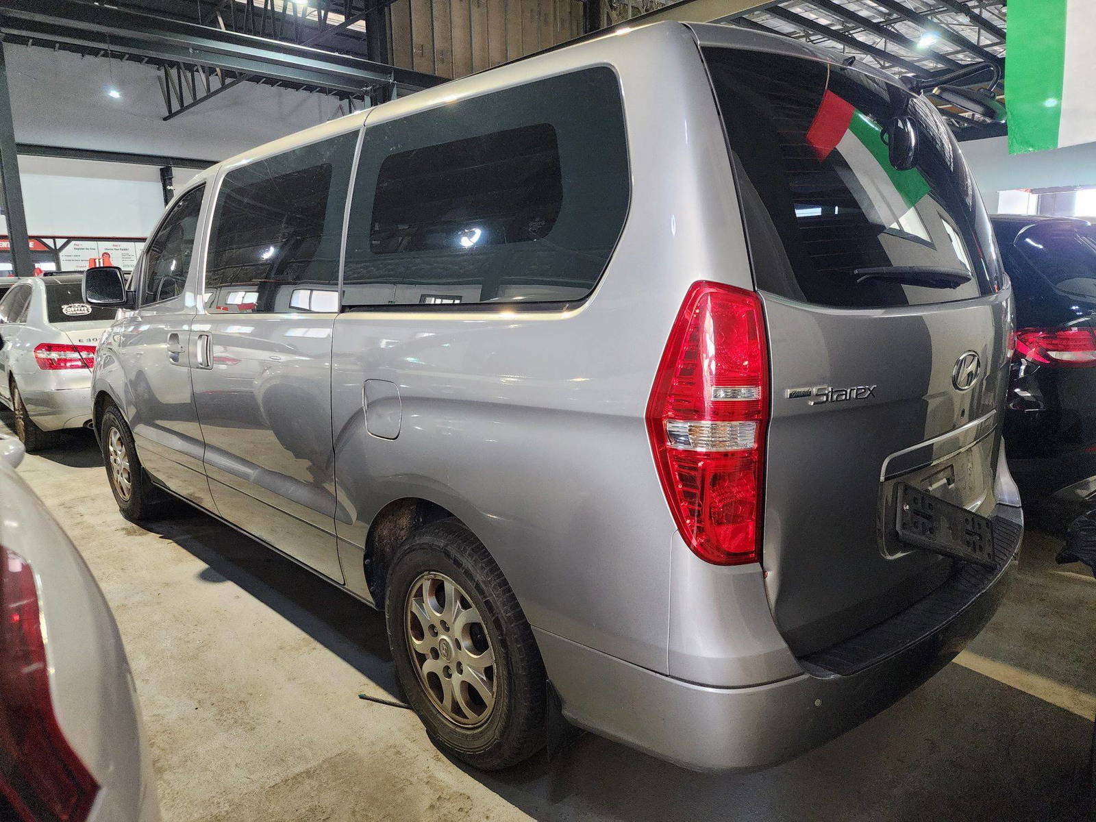 2015 HYUNDAI GRAND STAREX — 334417 KM — Lot 697089 — Souq - Marhaba Auctions Used Cars - Image 5