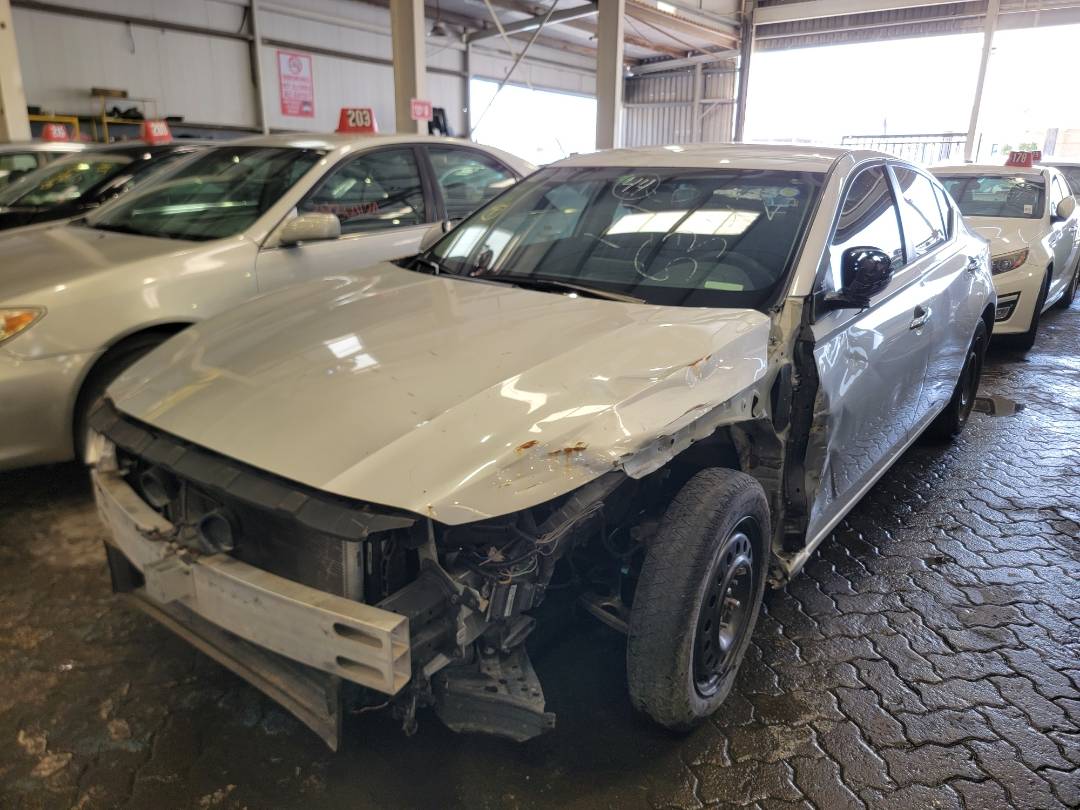 2020 NISSAN ALTIMA — 94599 Miles — Lot VXLC225342 — Main - Marhaba Auctions Used Cars - Image 4