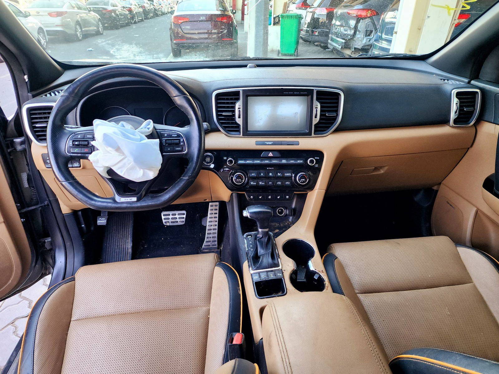 2017 KIA SPORTAGE — 92073 Miles — Lot A68H7151759 — Souq - Marhaba Auctions Used Cars - Image 7