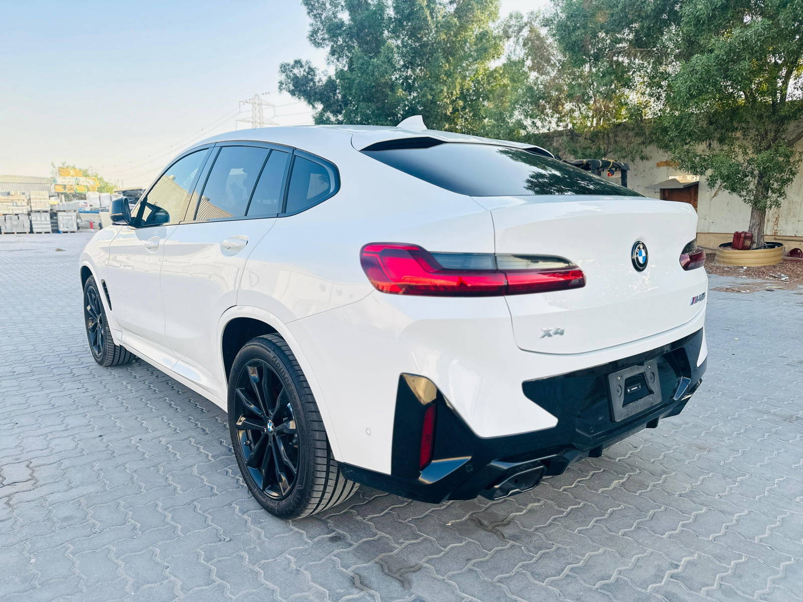 2024 BMW X4 M40i — 1165 KM — Lot V92332 — Al Quoz - Marhaba Auctions Used Cars - Image 6