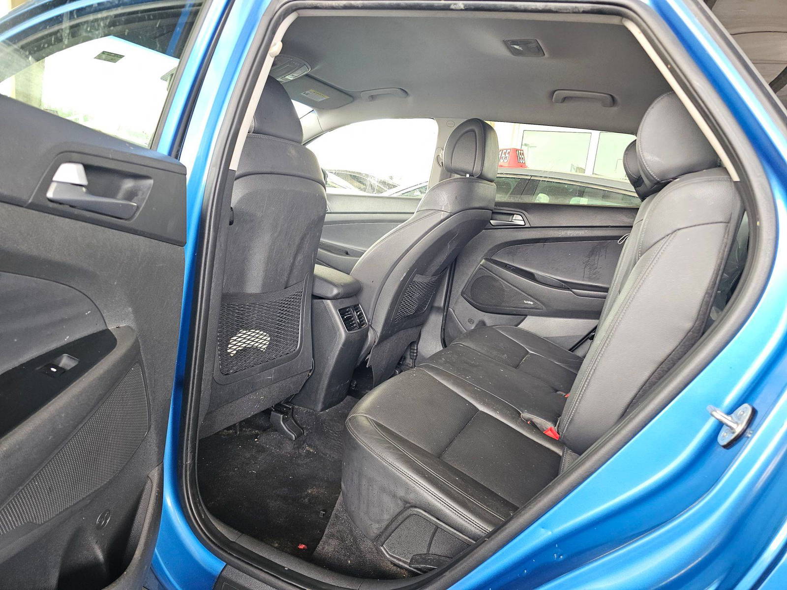 2017 HYUNDAI TUCSON — 161596 Miles — Lot 439225 — Souq - Marhaba Auctions Used Cars - Image 6