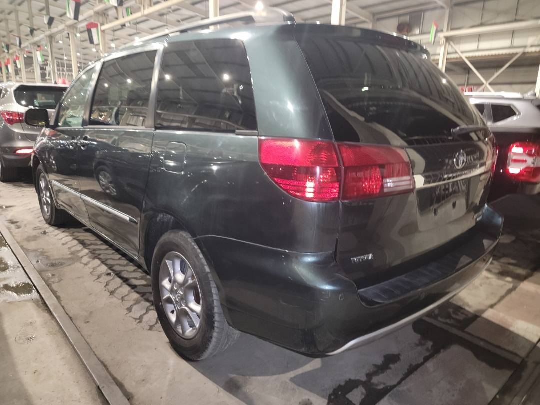 2004 TOYOTA SIENNA — 207112 Miles — Lot 021811 - Marhaba Auctions Used Cars - Image 3