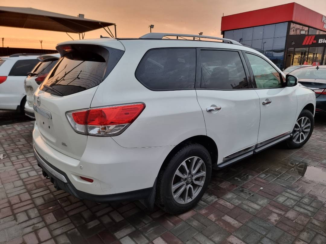 2013 NISSAN PATHFINDER — 205120 Miles — Lot 215478 — Ind. 12 - Marhaba Auctions Used Cars - Image 4