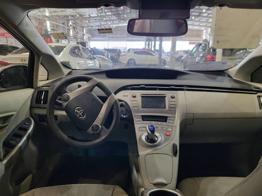 2014 TOYOTA PRIUS — 220444 Miles — Lot 85492094 — Main - Marhaba Auctions Used Cars - Image 8