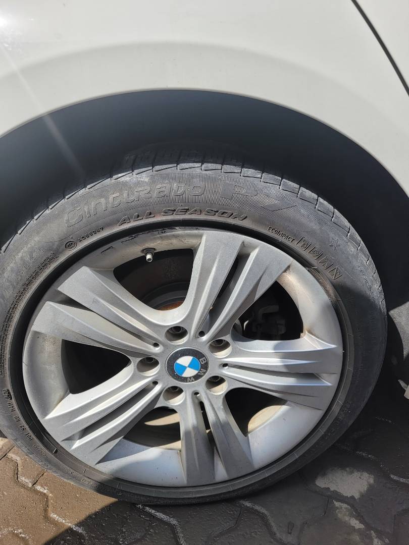 2017 BMW 330i — 75129 Miles — Lot 57096 - Marhaba Auctions Used Cars - Image 4