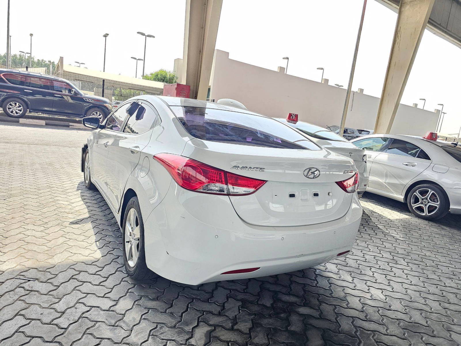 2012 HYUNDAI AVANTE — 249918 KM — Lot 215478 — Ind. 12 - Marhaba Auctions Used Cars - Image 3