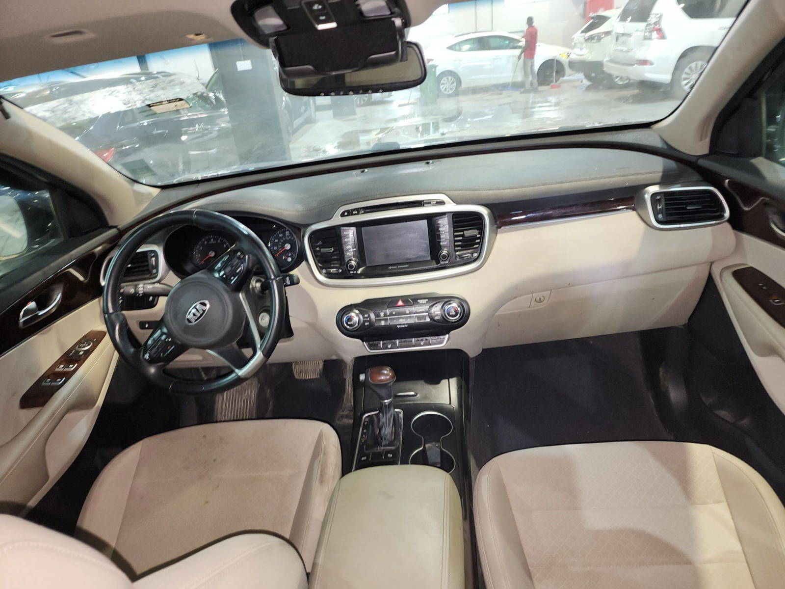 2018 KIA SORENTO — 105319 Miles — Lot 52875634 — Al Quoz - Marhaba Auctions Used Cars - Image 8