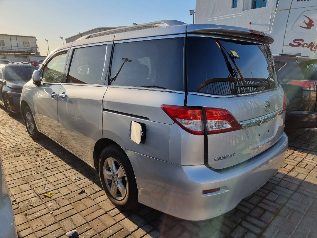 2017 NISSAN QUEST — 157011 Miles — Lot 125487 — Ind. 12 - Marhaba Auctions Used Cars - Image 4
