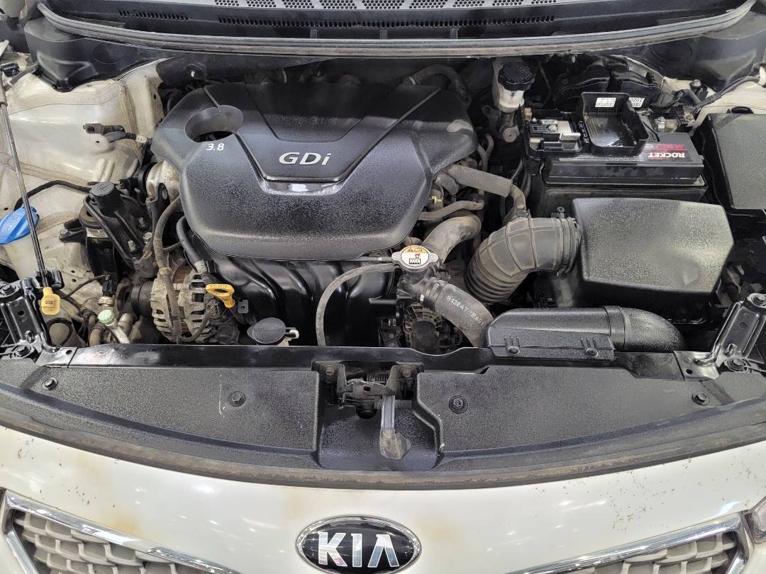 2013 KIA K3 — 164316 KM — Lot 037682 — Main - Marhaba Auctions Used Cars - Image 12