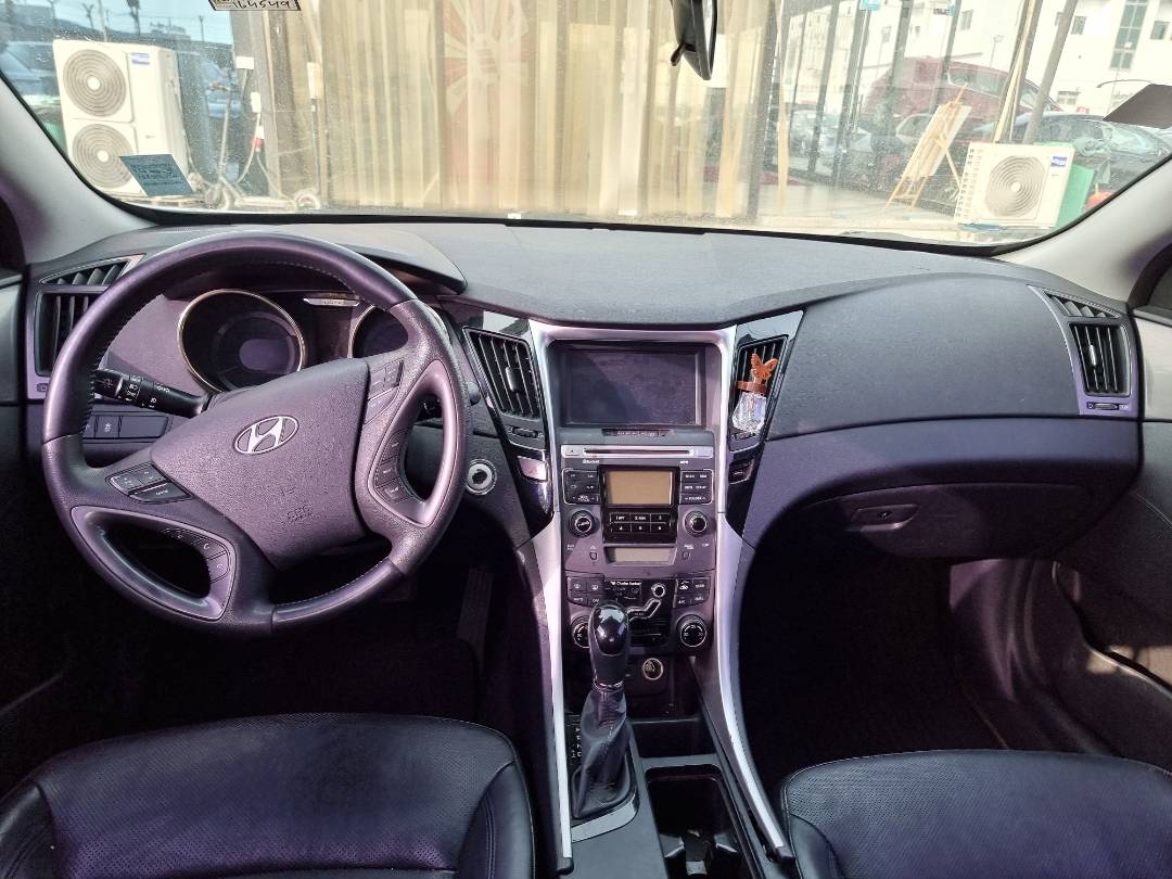 HYUNDAI SONATA 2012 - Marhaba Auction Used Cars - Image 7
