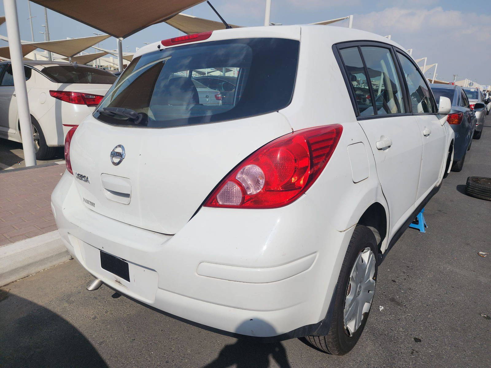 2011 NISSAN VERSA — 100106 Miles — Lot 67191823 - Marhaba Auctions Used Cars - Image 9