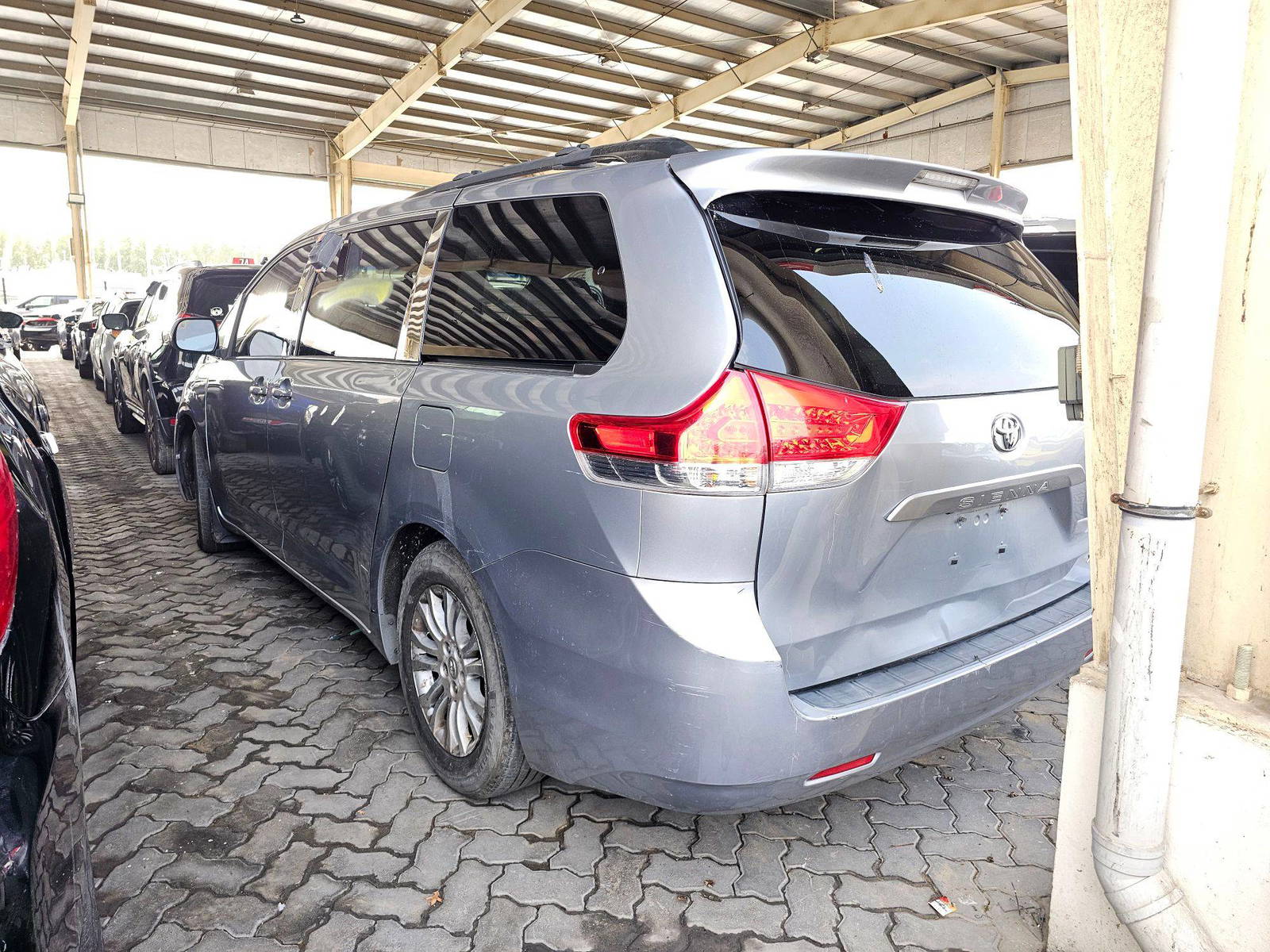 TOYOTA SIENNA 2011 - Marhaba Auction Used Cars - Image 3