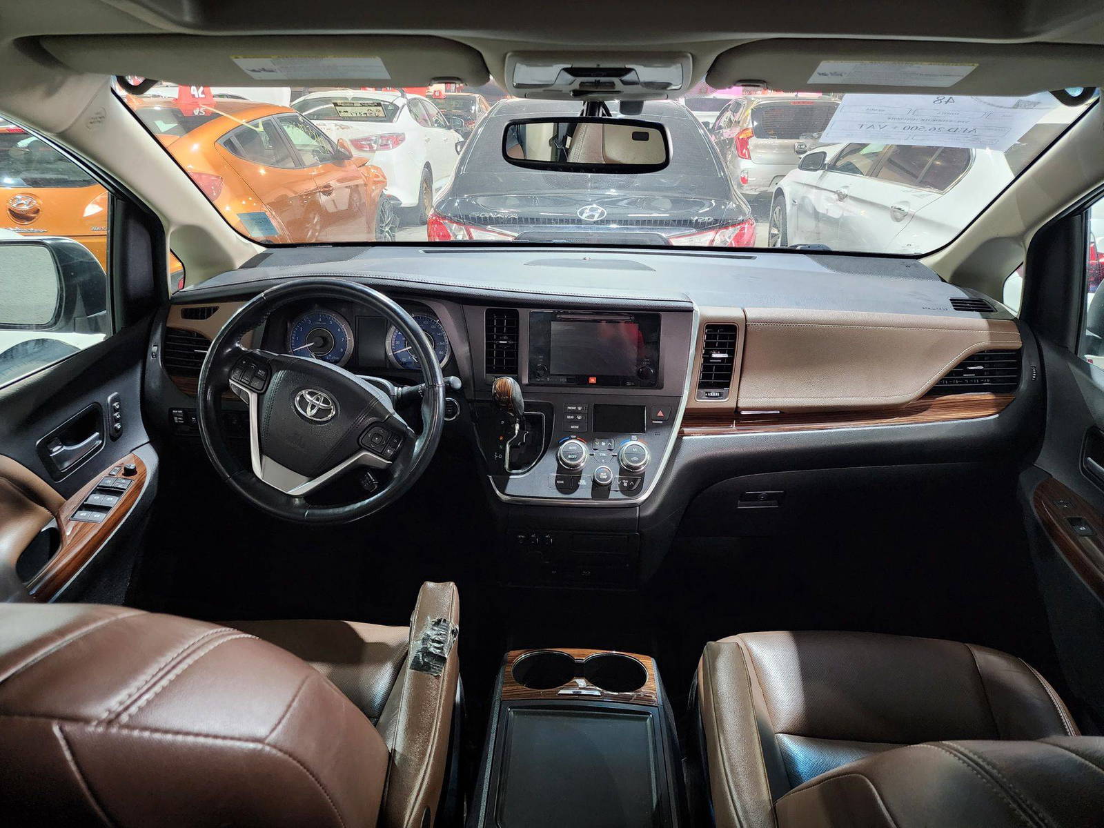 2016 TOYOTA SIENNA — 175926 KM — Lot DC1GS128918 — Ind. 12 - Marhaba Auctions Used Cars - Image 8