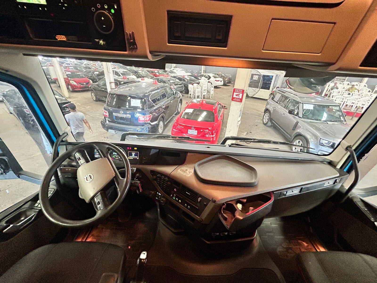 2015 VOLVO FH-Series — 874341 KM — Lot FB738975 — Main - Marhaba Auctions Used Cars - Image 7