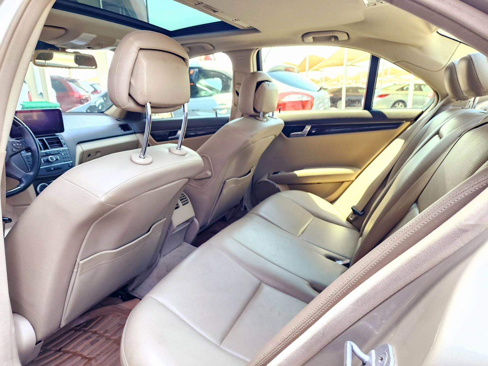 2011 MERCEDES BENZ C300 — 321757 KM — Lot 7BR140755 — Souq - Marhaba Auctions Used Cars - Image 6