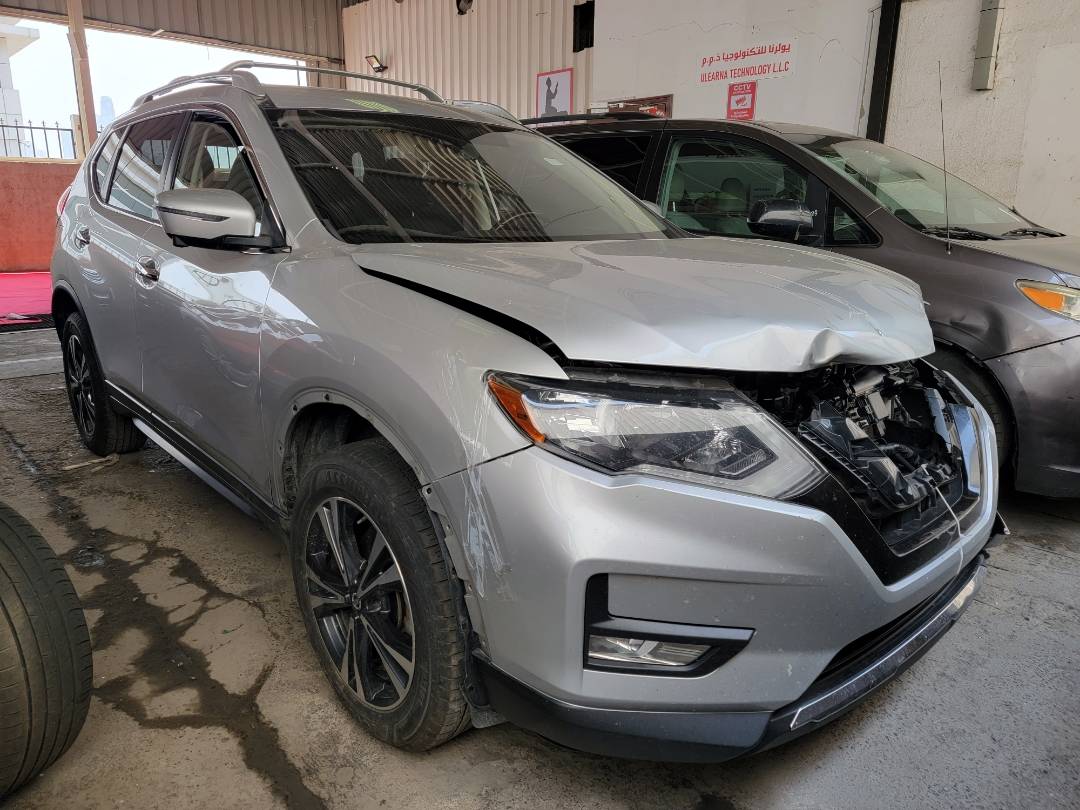 2019 NISSAN ROGUE — 198527 Miles — Lot W389586 — Main - Marhaba Auctions Used Cars - Image 4