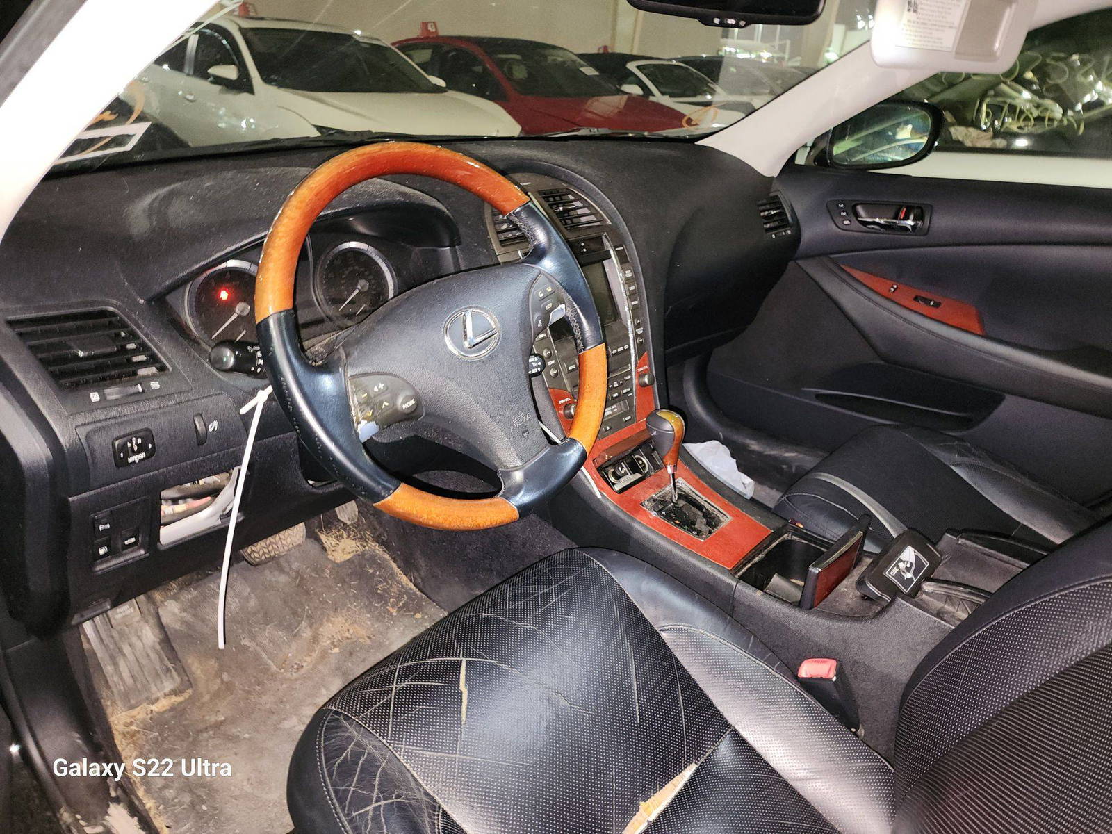 2009 LEXUS ES 350 — 198133 Miles — Lot 40401654 - Marhaba Auctions Used Cars - Image 6