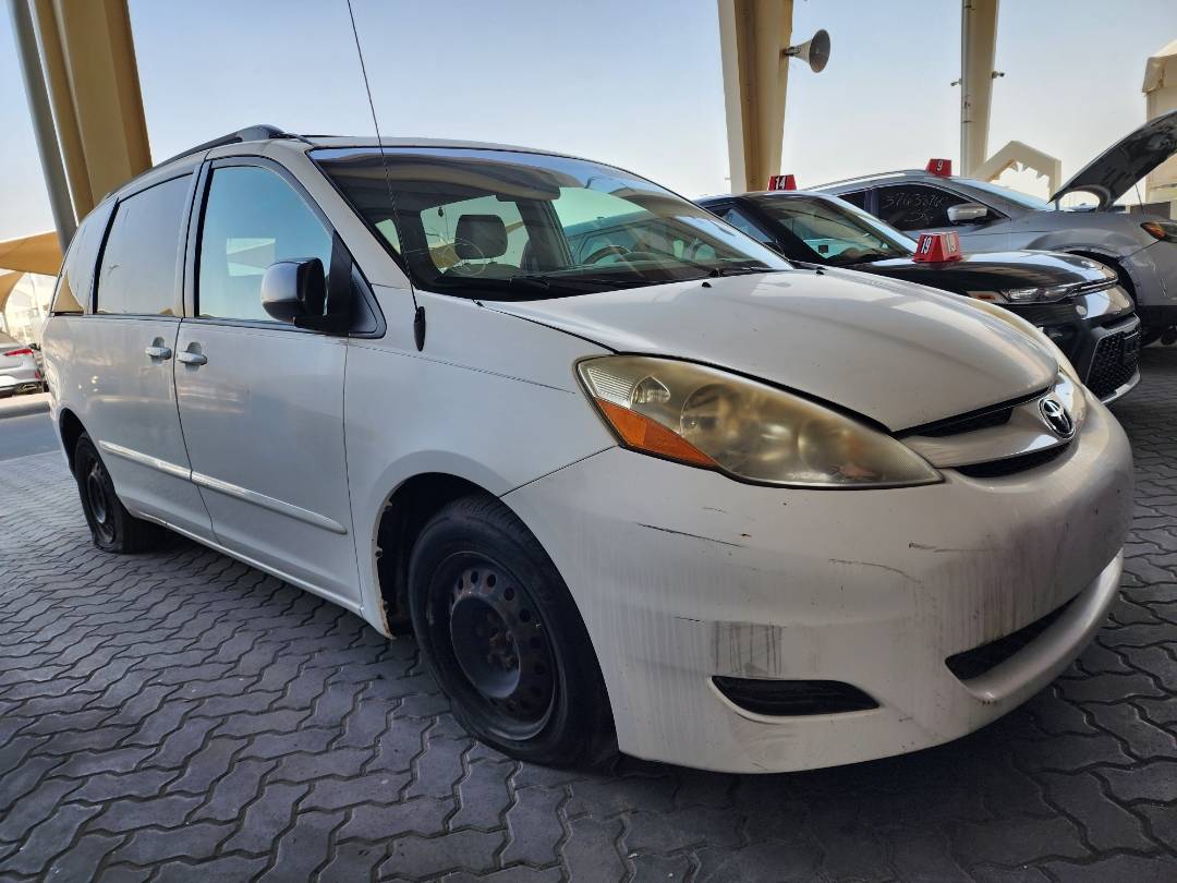 2007 TOYOTA SIENNA — 176895 Miles — Lot 7S021170 — Souq - Marhaba Auctions Used Cars - Image 4