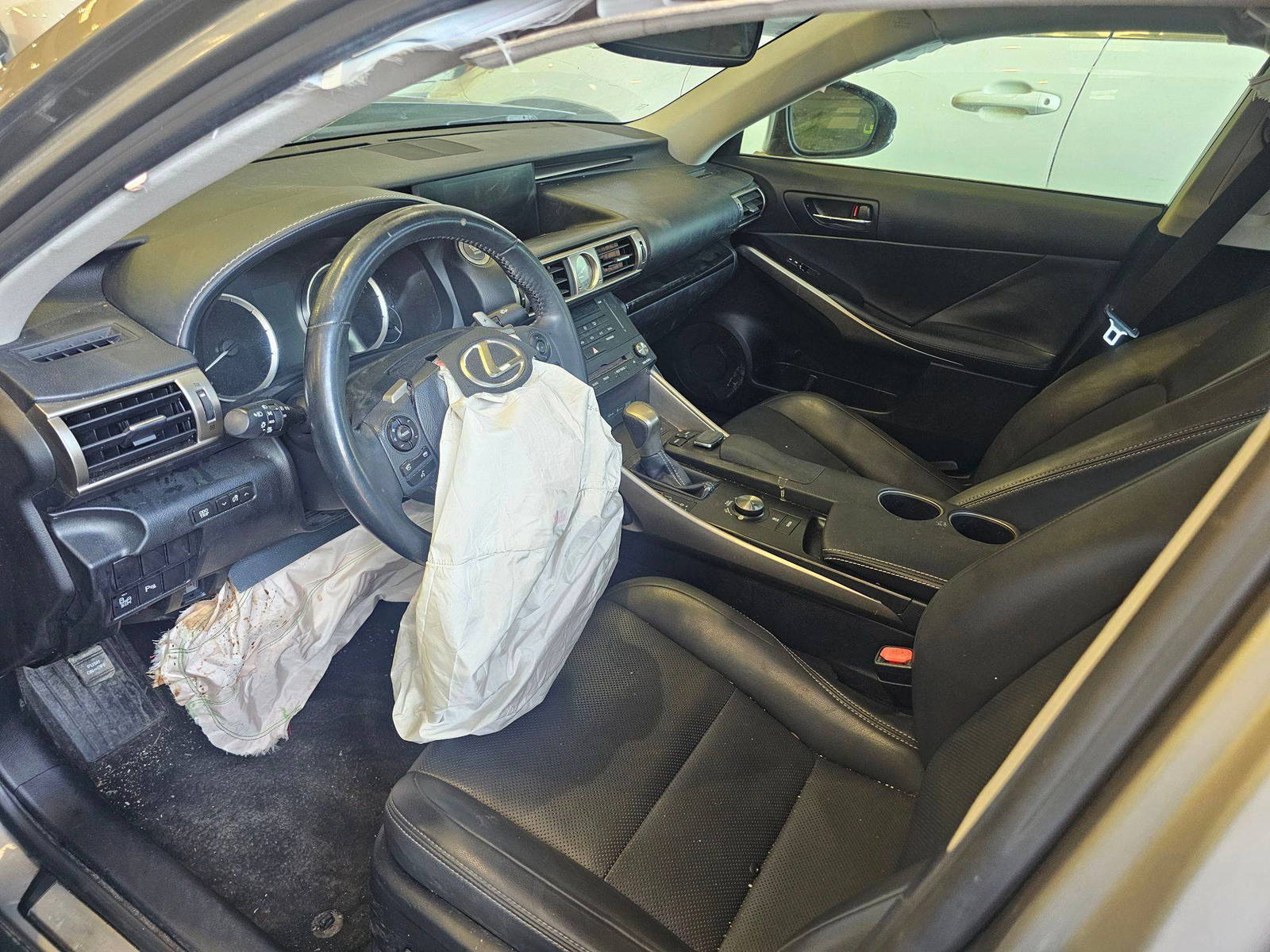 LEXUS IS 250 2015 - Marhaba Auction Used Cars - Image 7