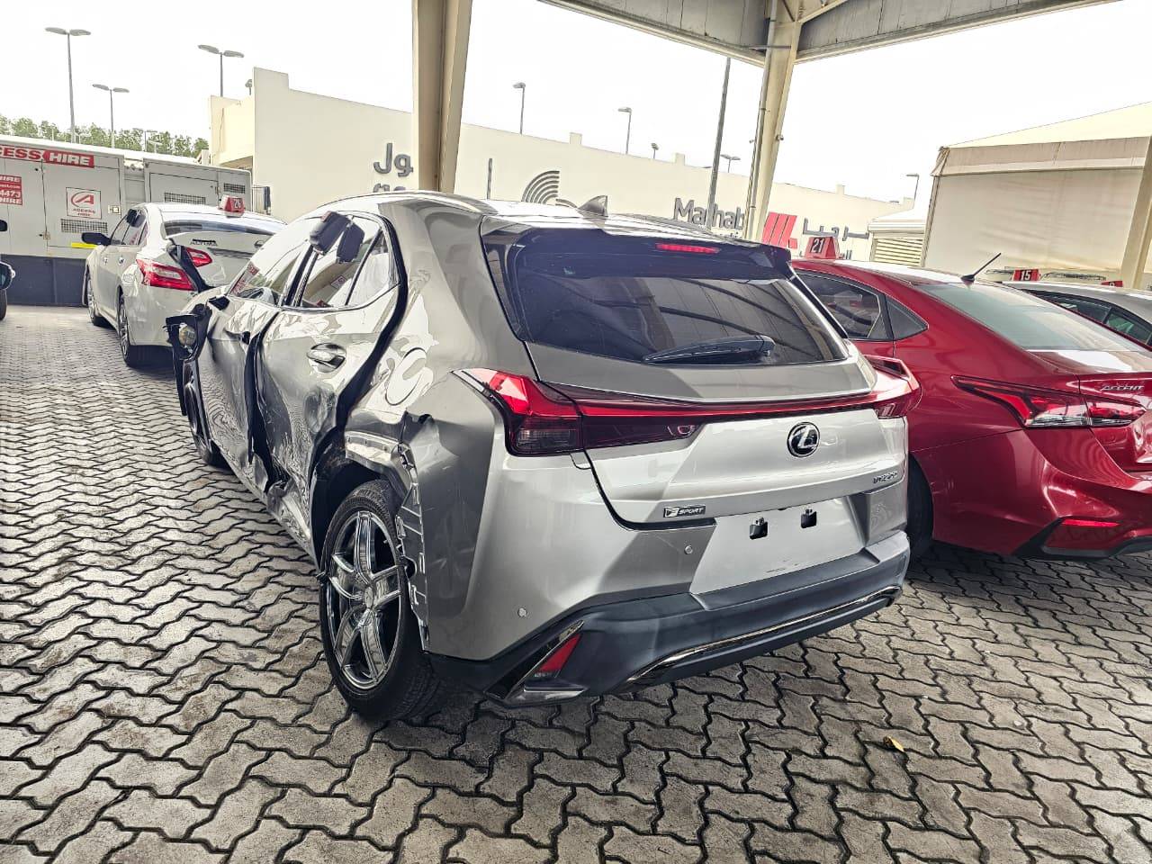 2019 LEXUS UX 200 — 73026 Miles — Lot 2000853 — Souq - Marhaba Auctions Used Cars - Image 4