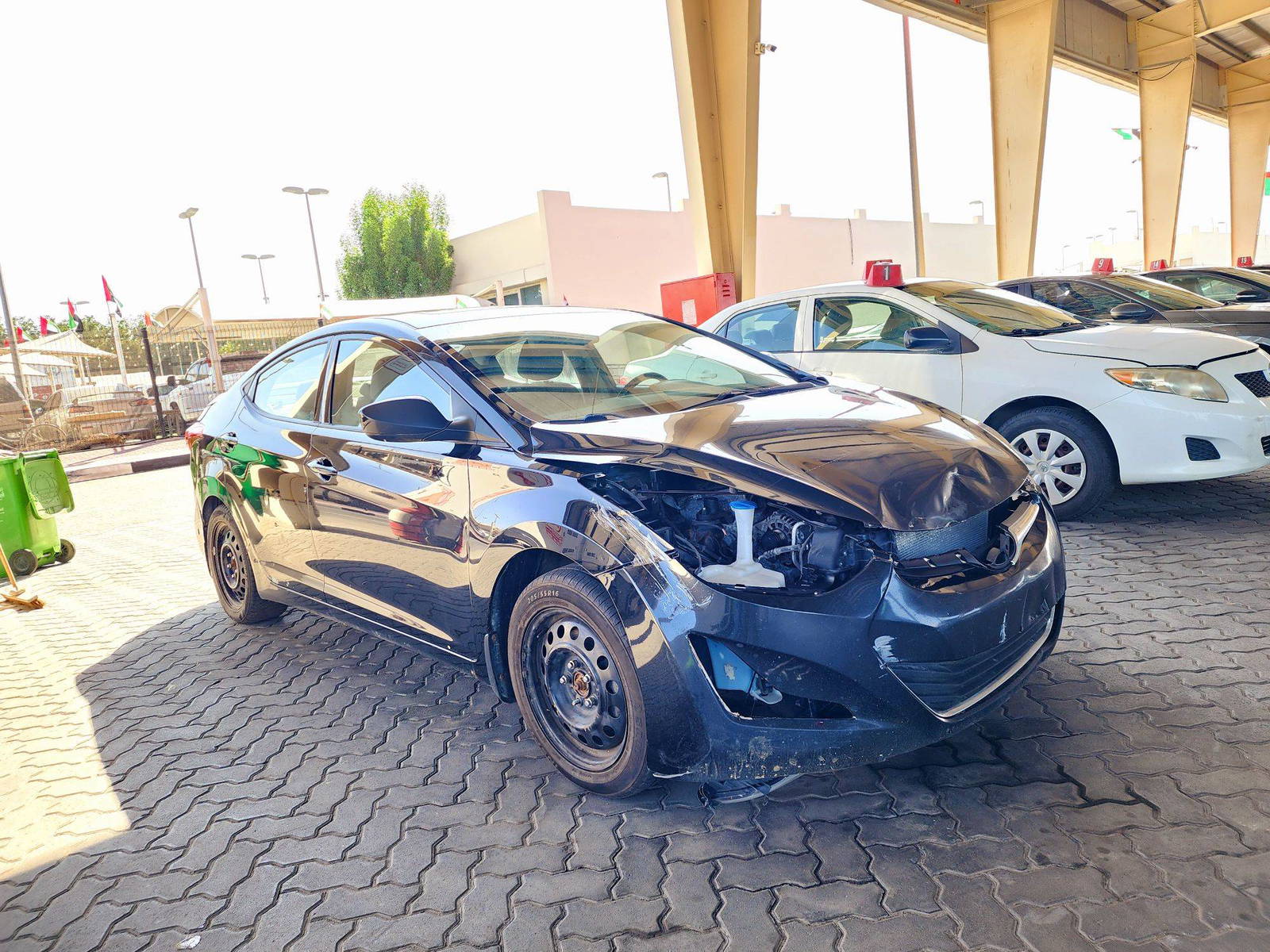 2014 HYUNDAI ELANTRA — 199253 KM — Lot E0EH517238 — Souq - Marhaba Auctions Used Cars - Image 4