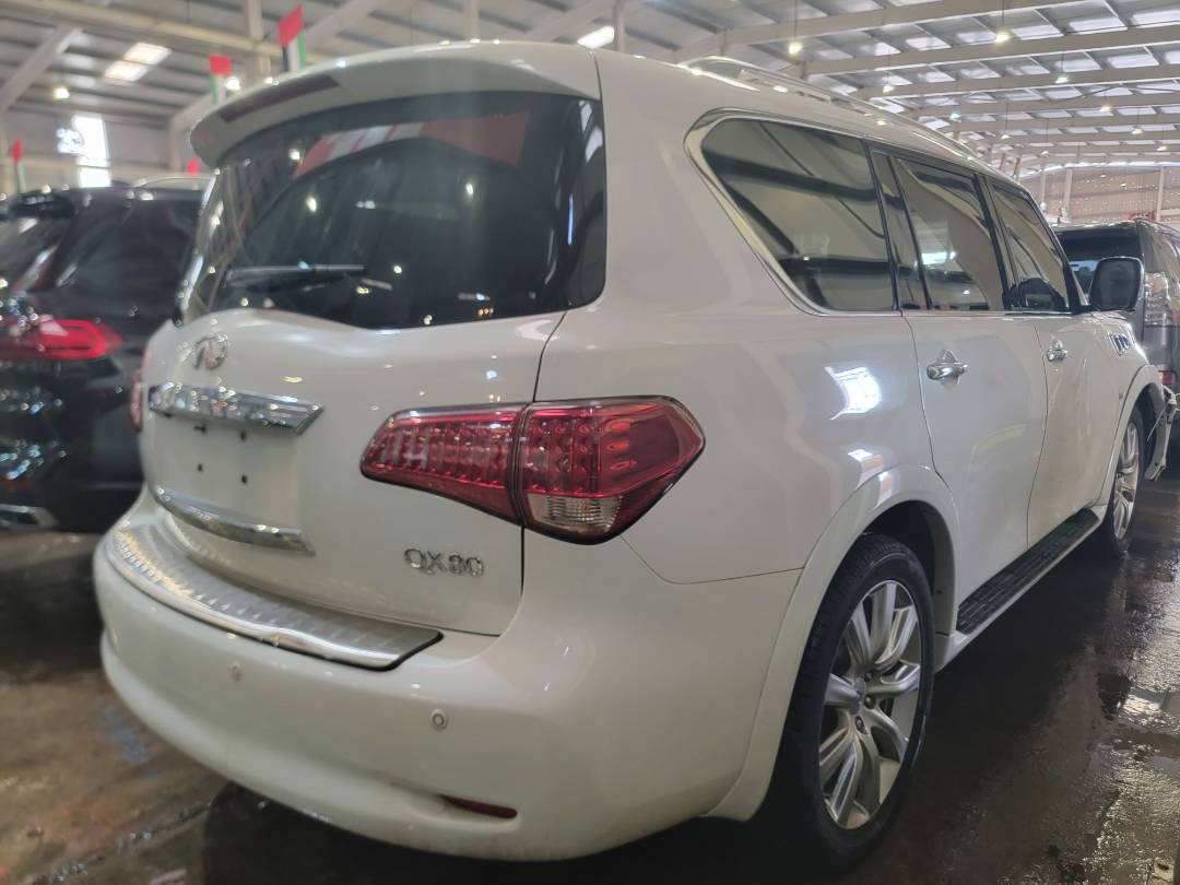 2014 INFINITI QX80 — 171886 Miles — Lot 71667094 — Main - Marhaba Auctions Used Cars - Image 5