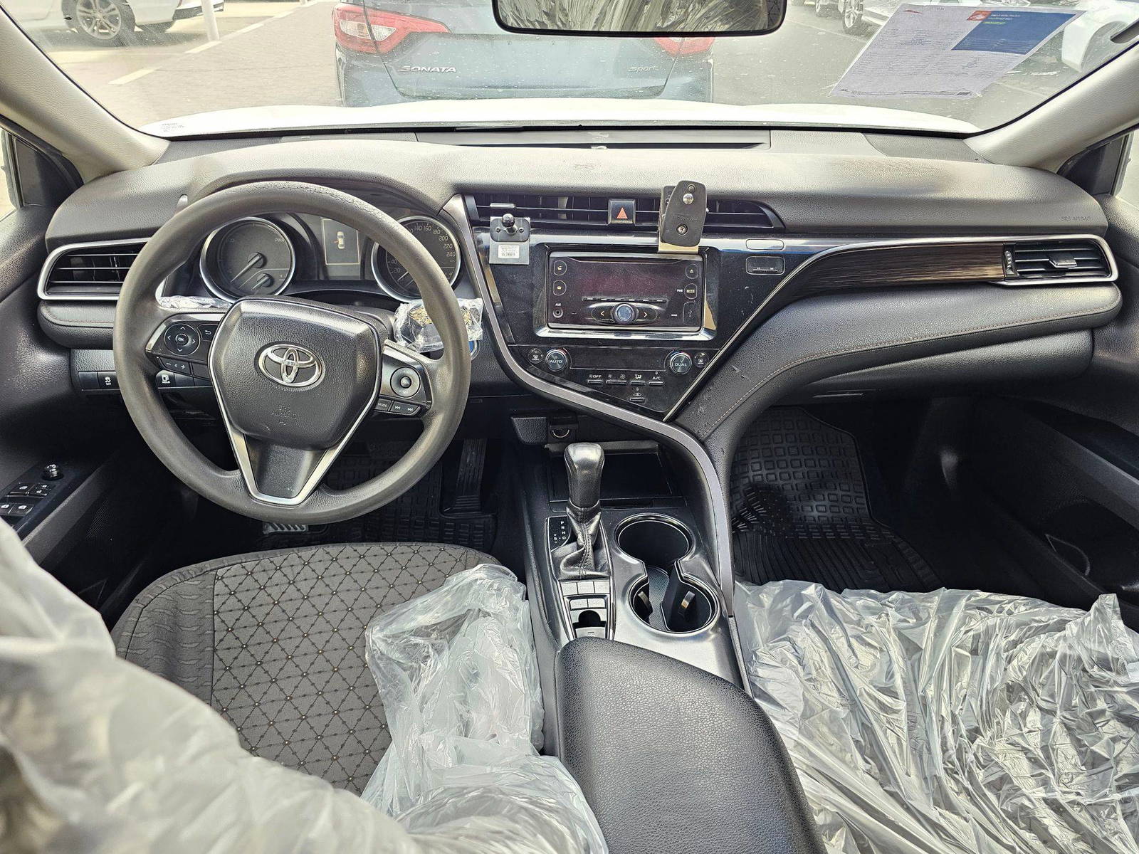 2019 TOYOTA CAMRY — 295358 KM — Lot K3043635 — Souq - Marhaba Auctions Used Cars - Image 7