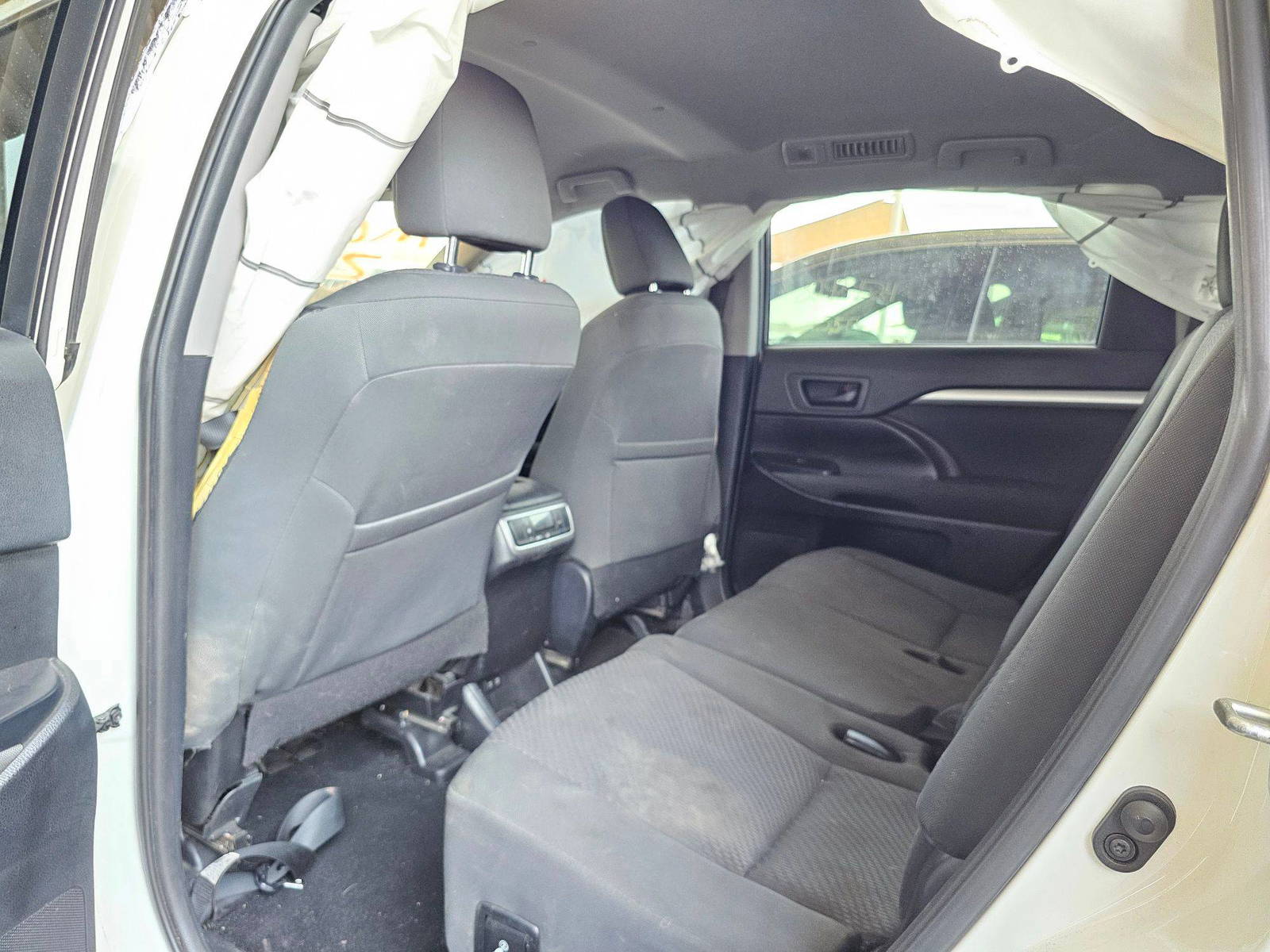 2019 TOYOTA HIGHLANDER — 109725 Miles — Lot FH8KS048464 — Souq - Marhaba Auctions Used Cars - Image 6