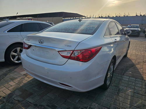 2011 HYUNDAI SONATA at Marhaba Auctions