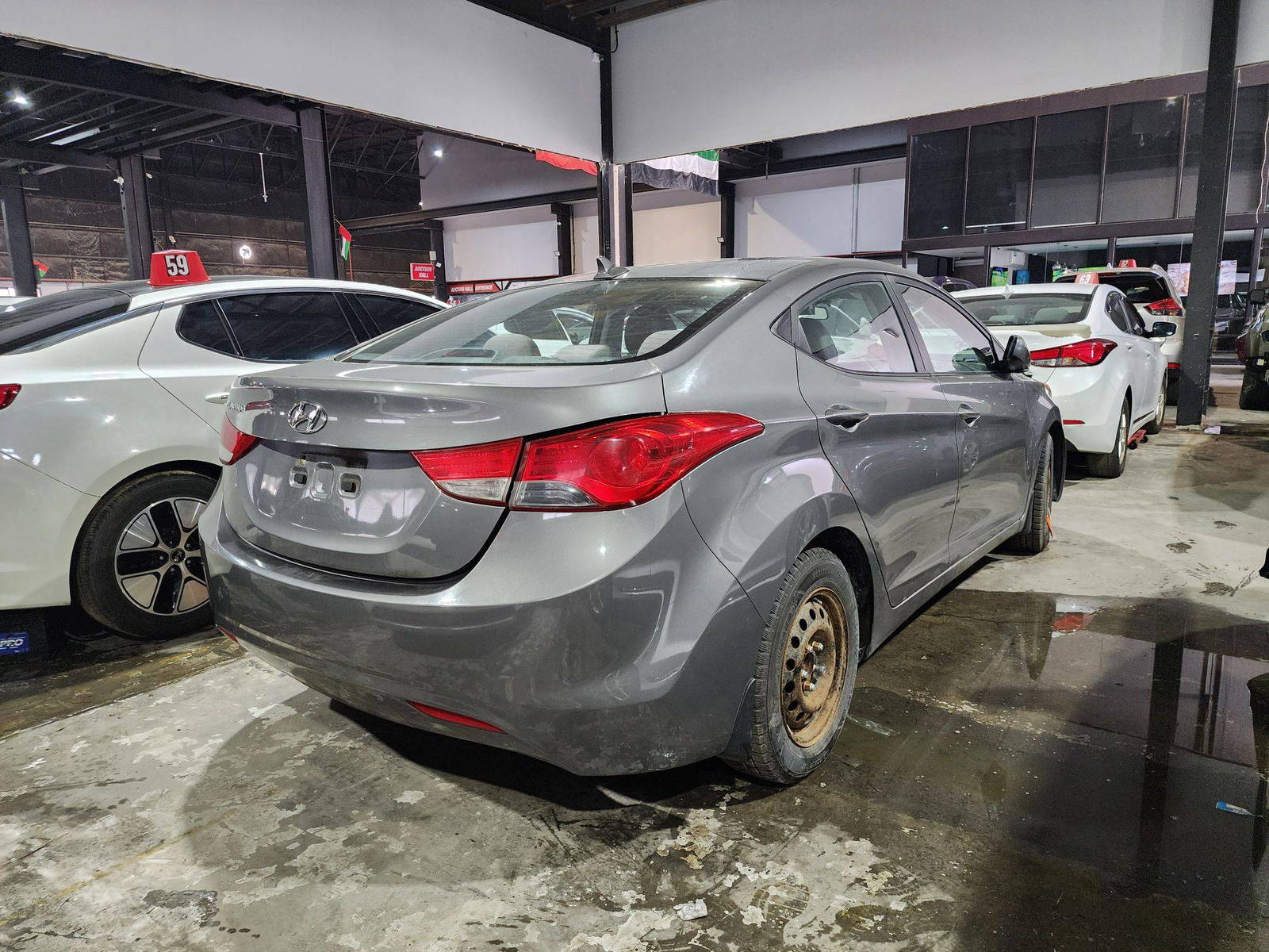 2013 HYUNDAI ELANTRA — 199999 KM — Lot 57059235 — Al Quoz - Marhaba Auctions Used Cars - Image 3