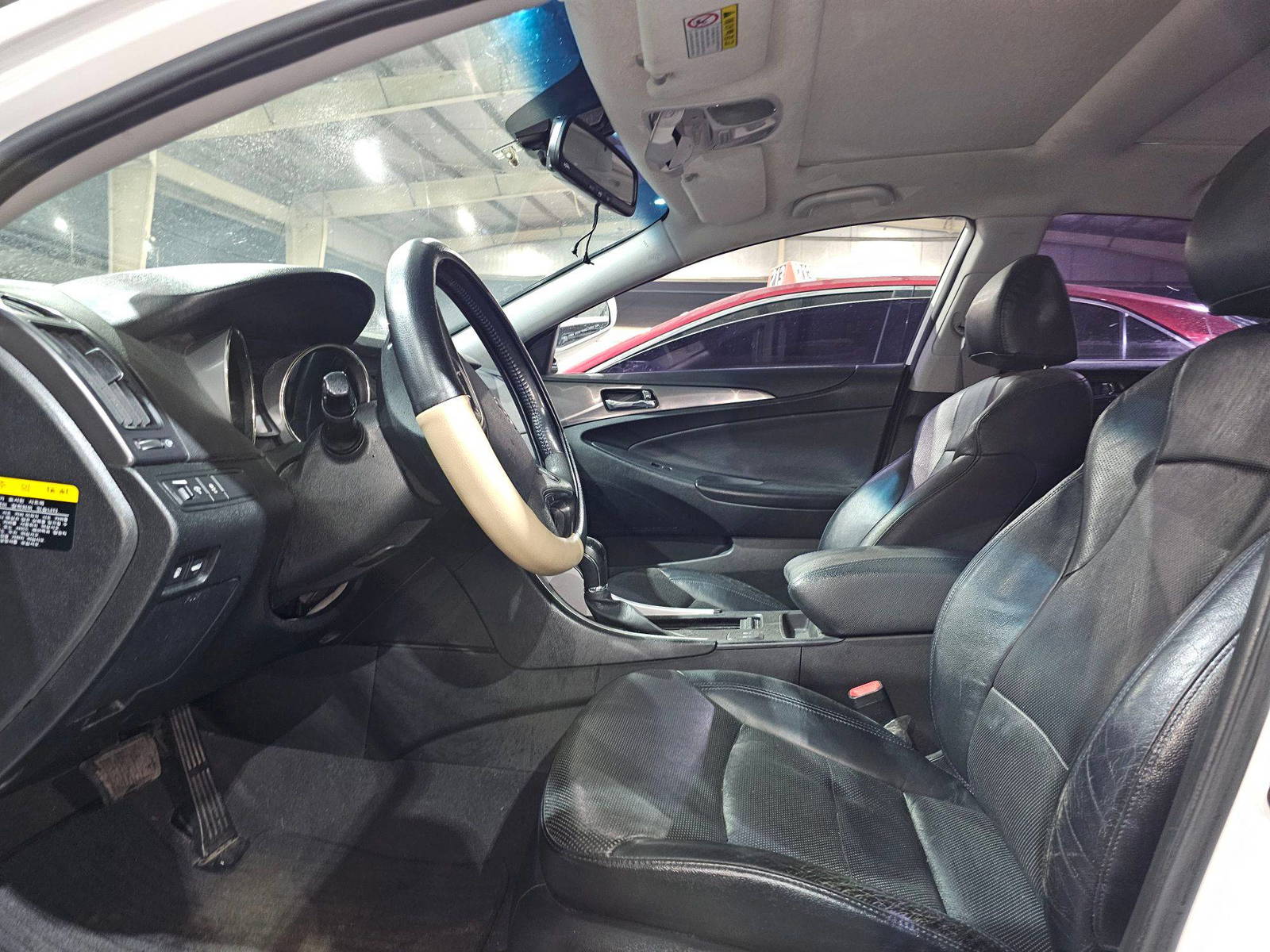 2012 HYUNDAI SONATA — 221460 KM — Lot 022376 — Souq - Marhaba Auctions Used Cars - Image 9