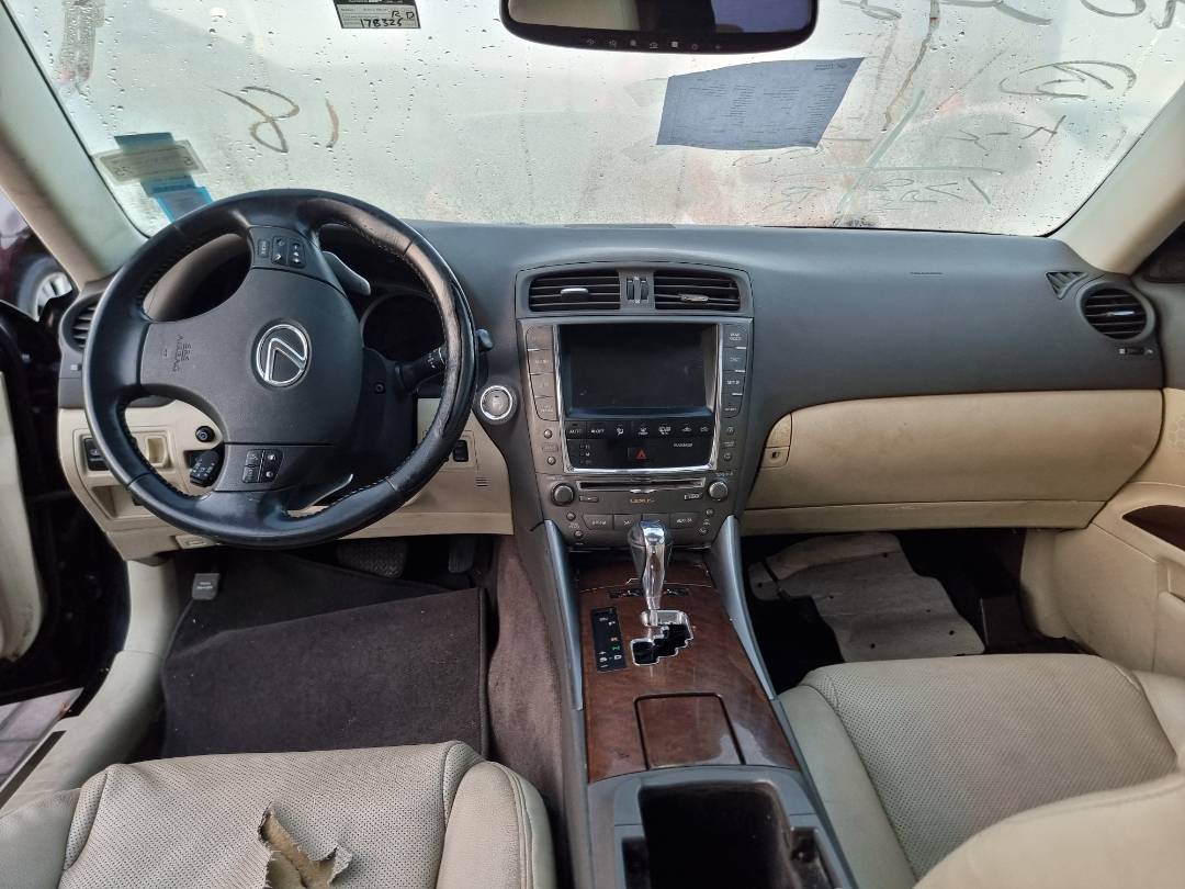 2010 LEXUS IS 250 — 178324 Miles — Lot 40348989 — Souq - Marhaba Auctions Used Cars - Image 8