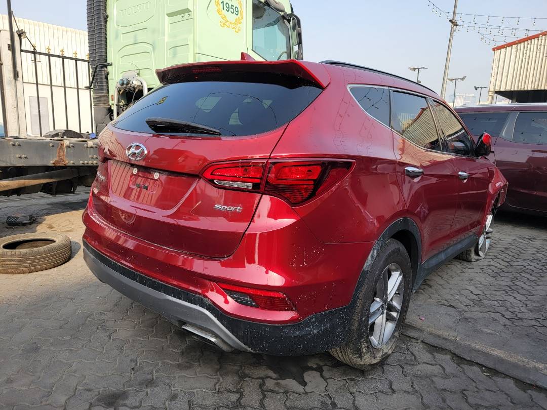 HYUNDAI SANTA FE SPORT 2017 - Marhaba Auction Used Cars - Image 3