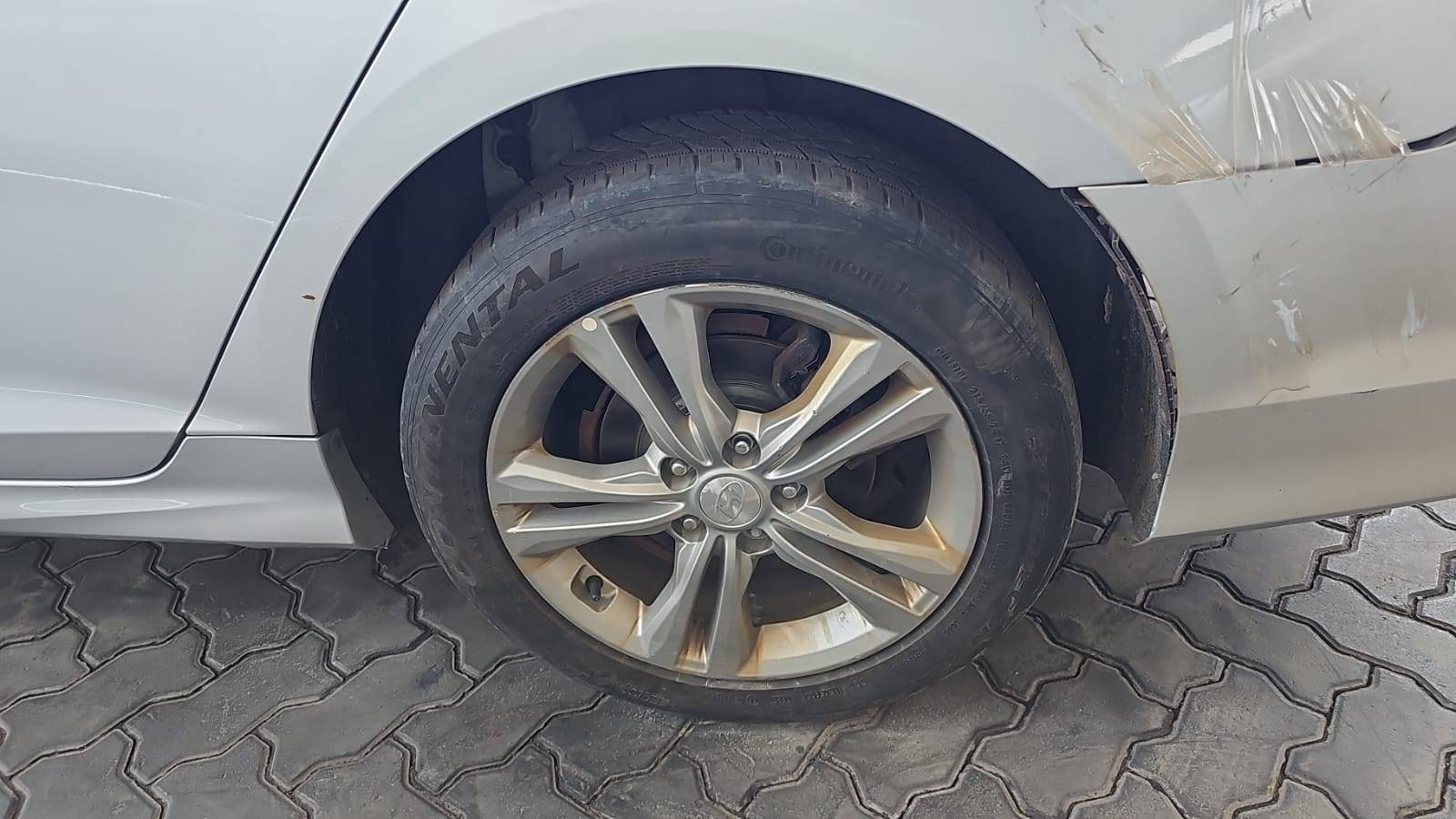 2018 HYUNDAI SONATA SPORT — 134859 Miles — Lot JH646658 — Souq - Marhaba Auctions Used Cars - Image 3