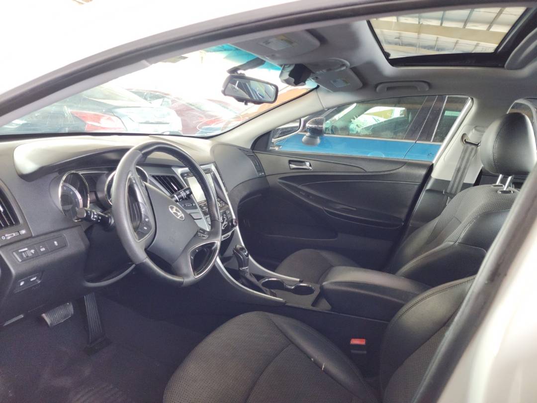2012 HYUNDAI SONATA — 198790 Miles — Lot 47692054 — Souq - Marhaba Auctions Used Cars - Image 6
