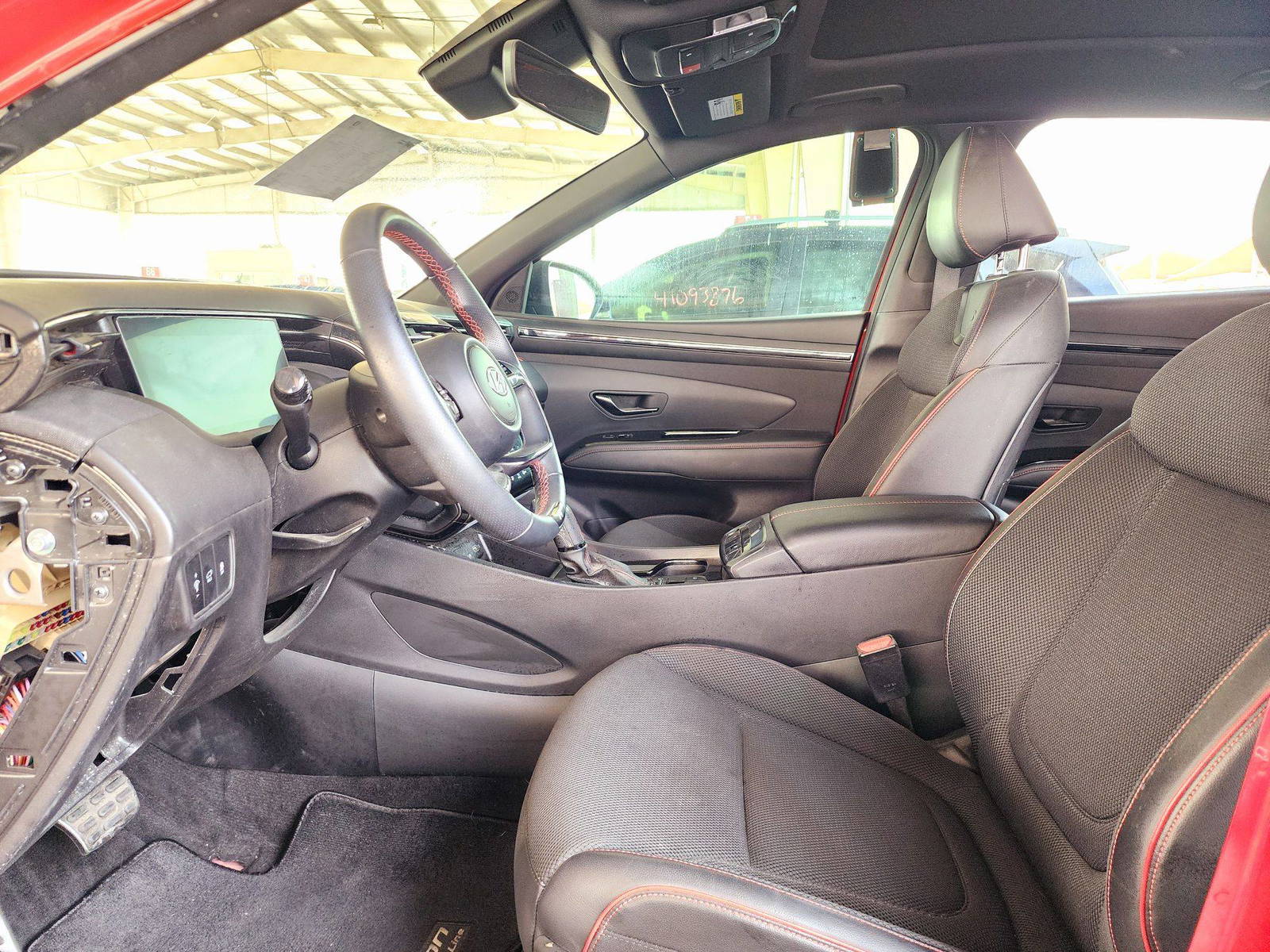 2023 HYUNDAI TUCSON — 10808 Miles — Lot 83620984 — Al Surrah - Marhaba Auctions Used Cars - Image 9