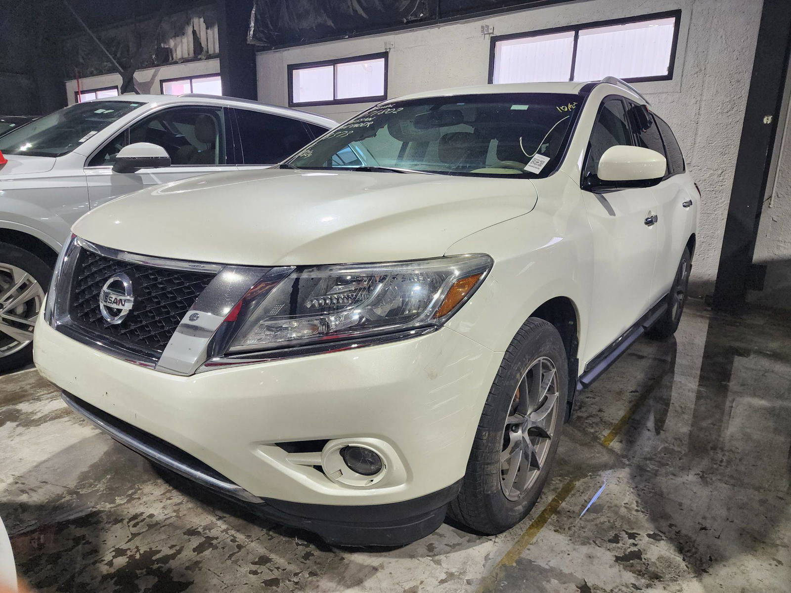 2015 NISSAN PATHFINDER — 245847 KM — Lot 12071802 — Al Quoz - Marhaba Auctions Used Cars - Image 3