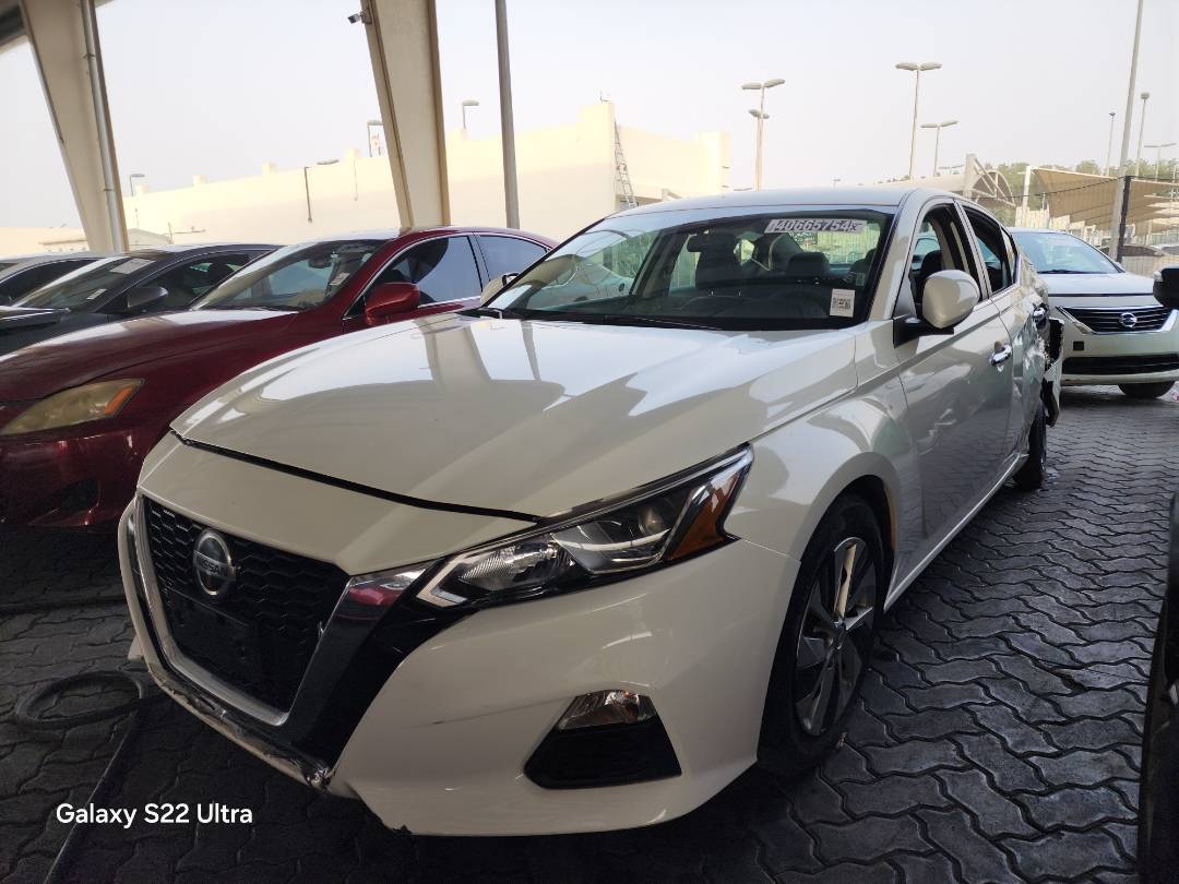 2021 NISSAN ALTIMA — 33009 Miles — Lot 390835 — Souq - Marhaba Auctions Used Cars - Image 3